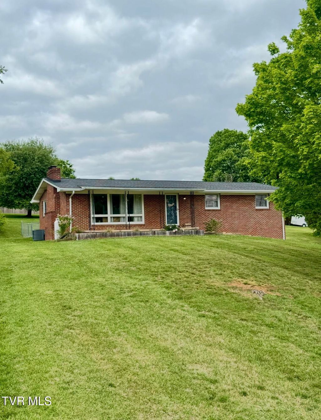 Photo of 138 Richard Street, Gray, TN 37615 (MLS # 9994614)