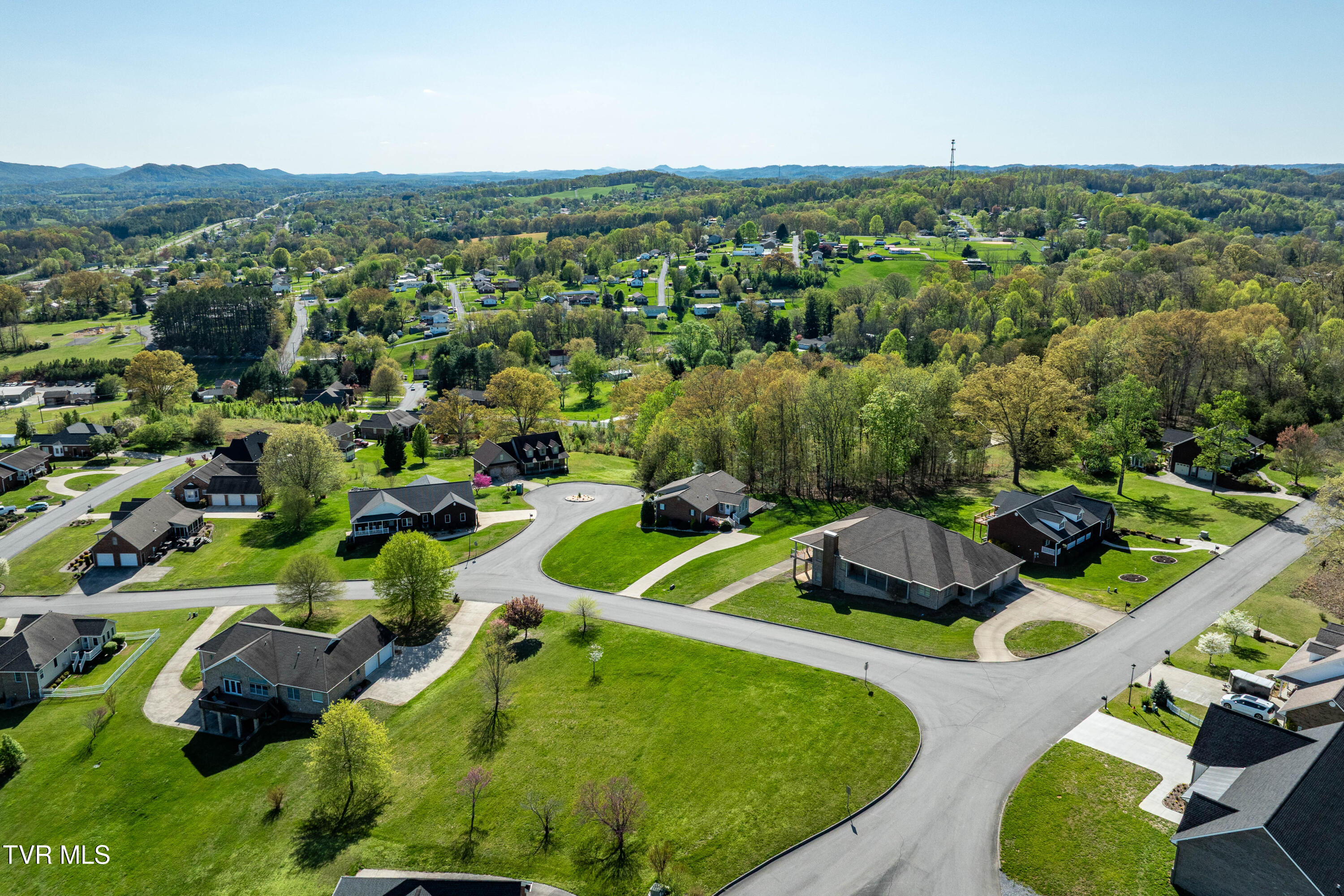 307 Carrie Circle, Mount Carmel, Tennessee image 10