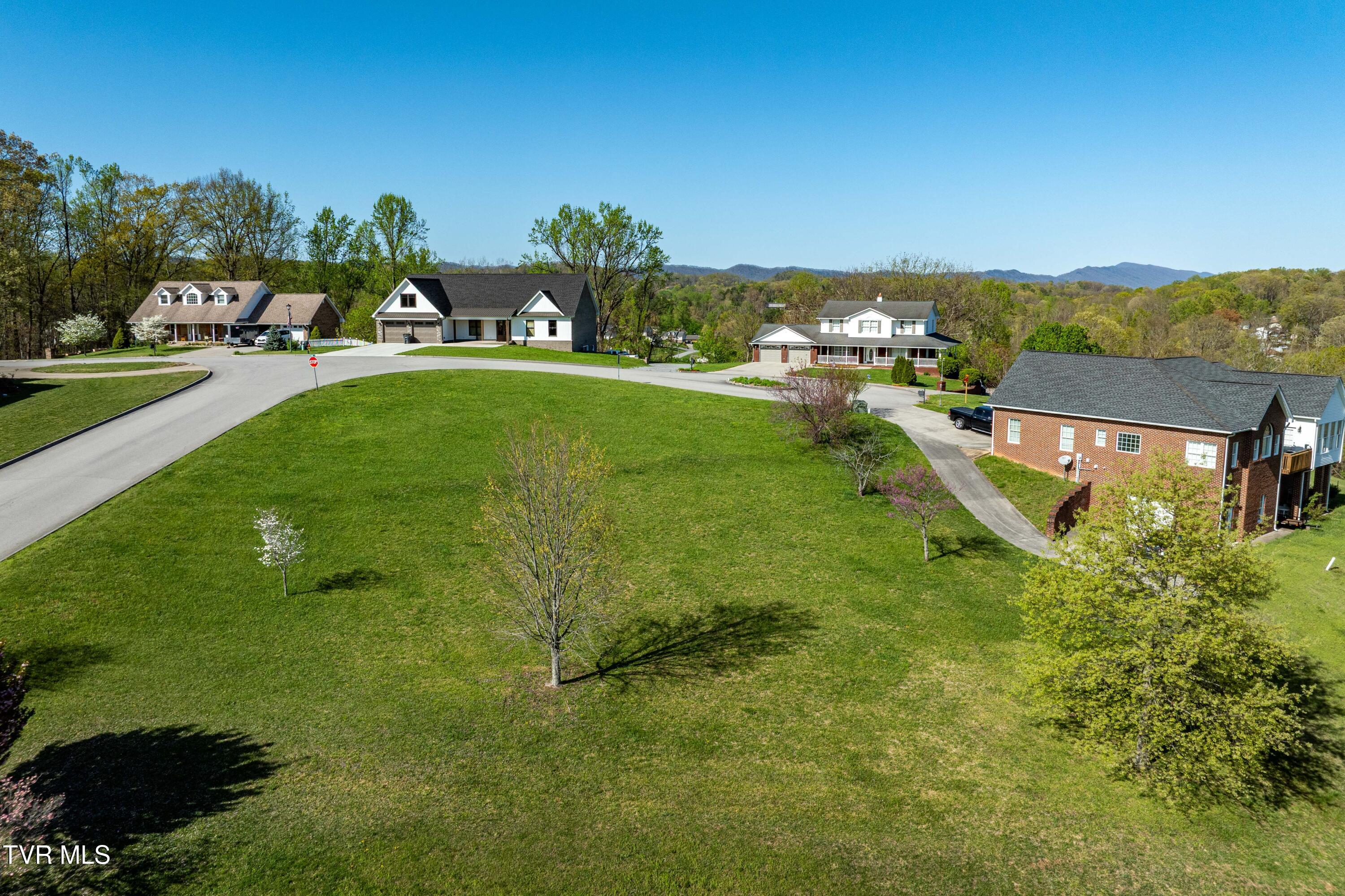 307 Carrie Circle, Mount Carmel, Tennessee image 16