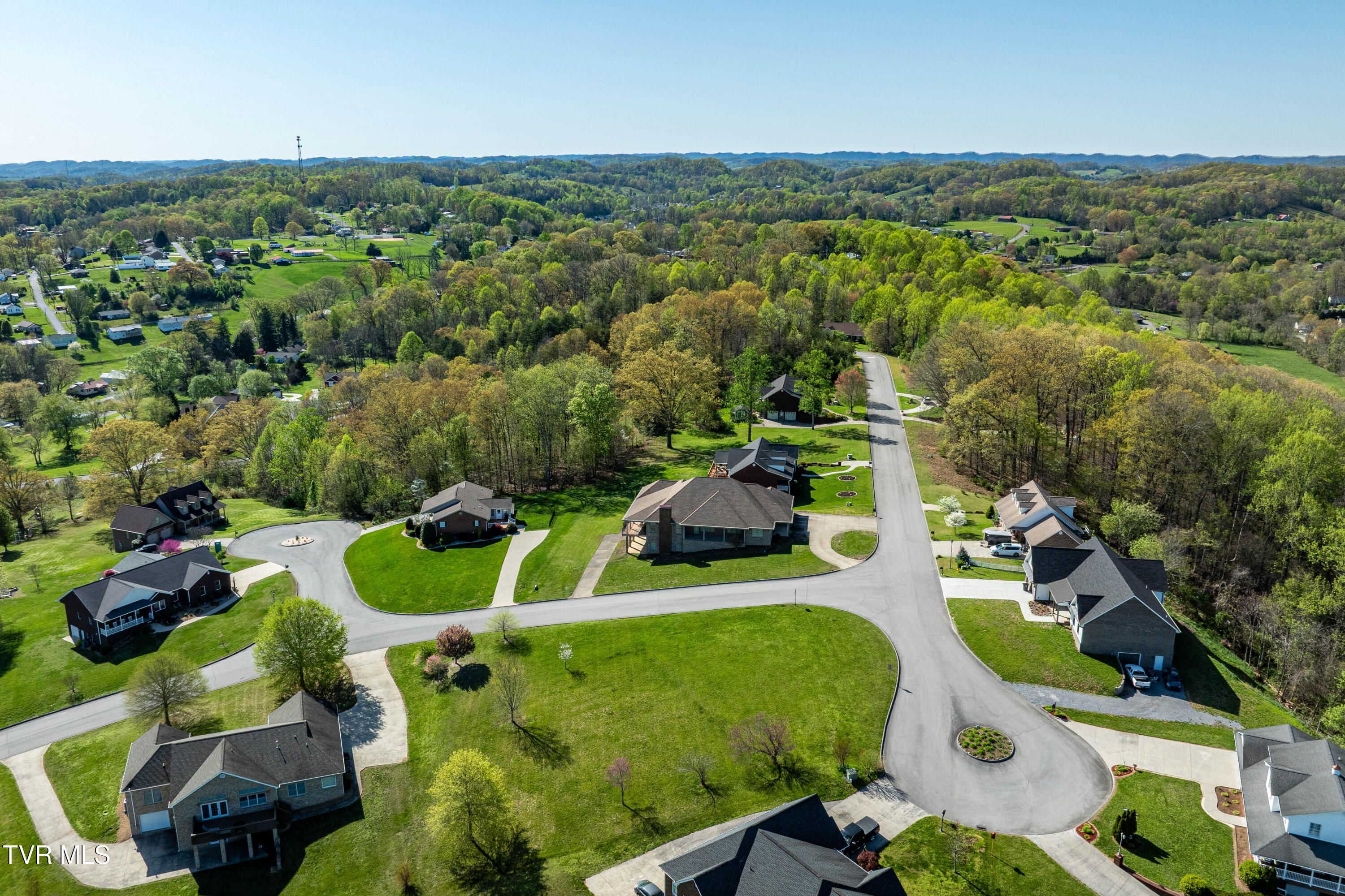 307 Carrie Circle, Mount Carmel, Tennessee image 9