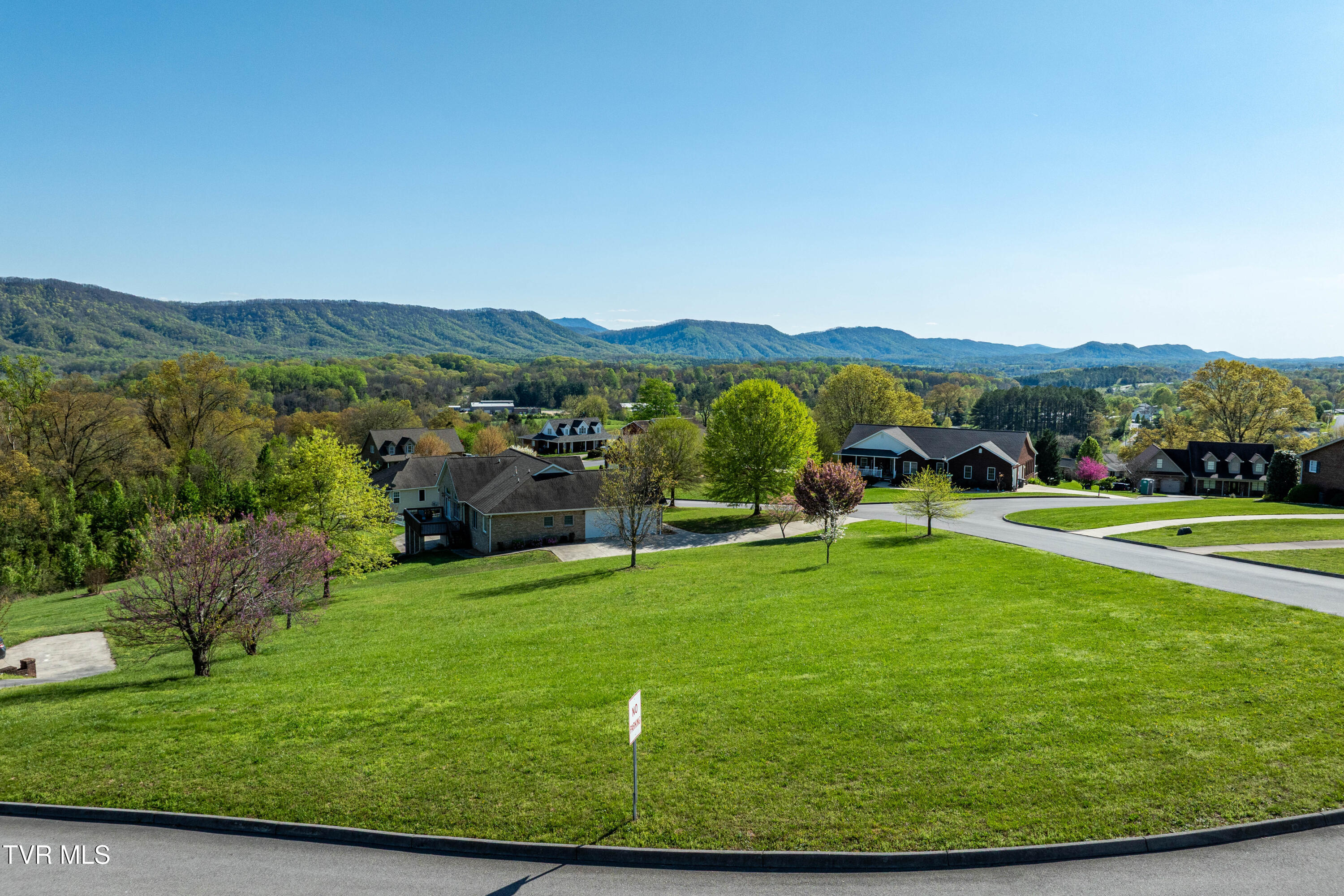 307 Carrie Circle, Mount Carmel, Tennessee image 11
