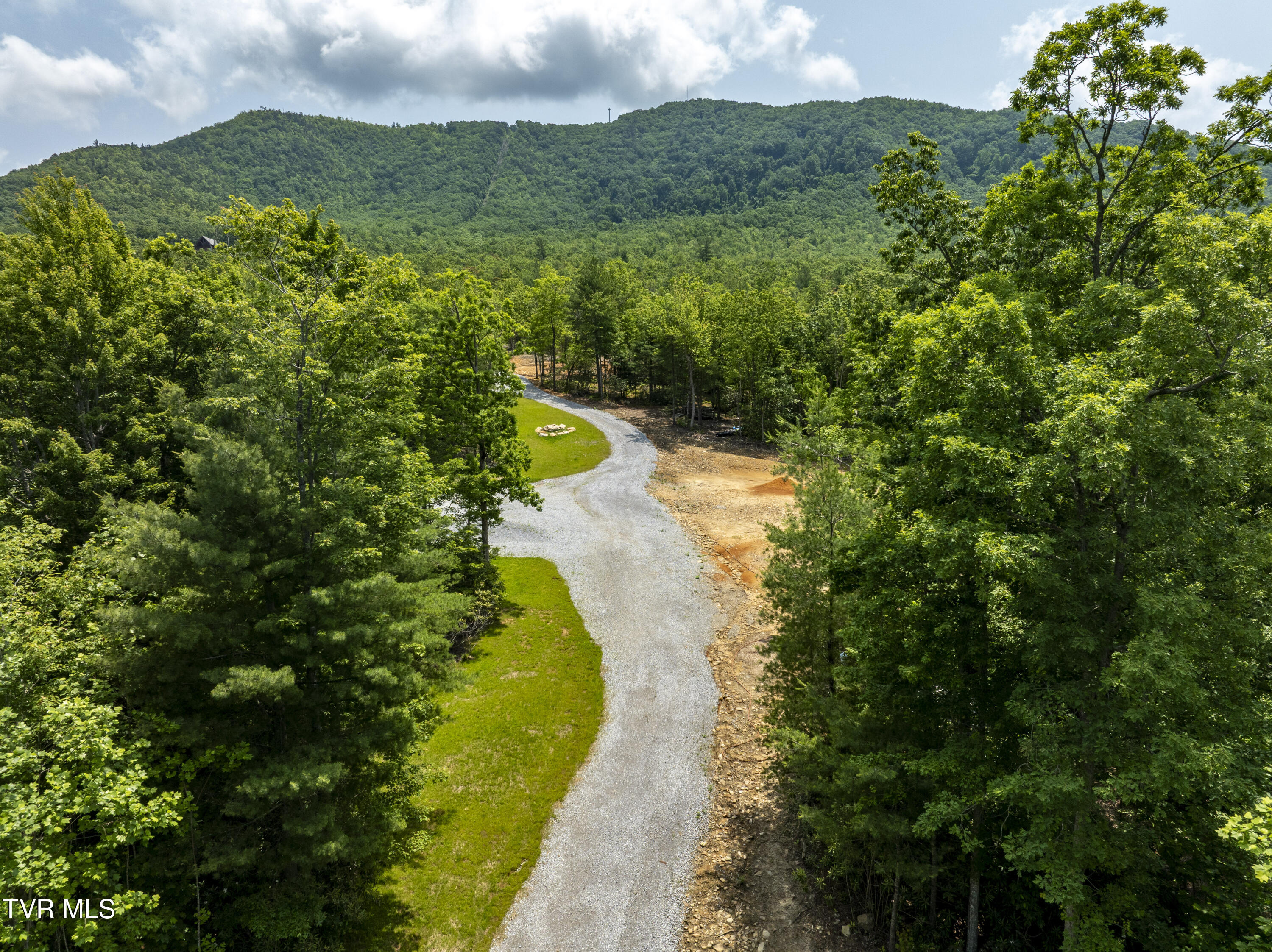 2540 Shelton Mission Road, Greeneville, Tennessee image 4