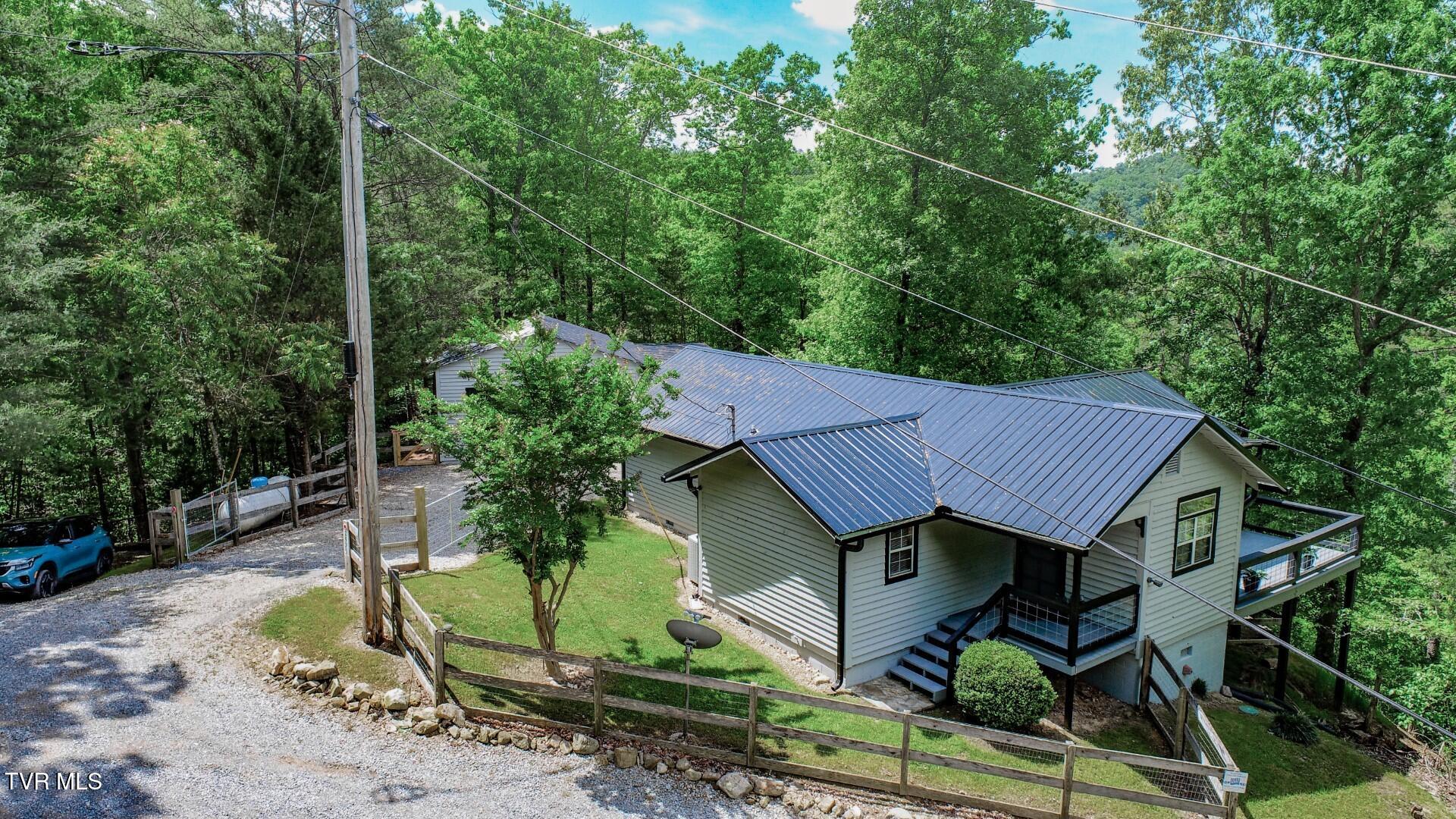 2975 Arch Rd, Cosby, Tennessee image 5