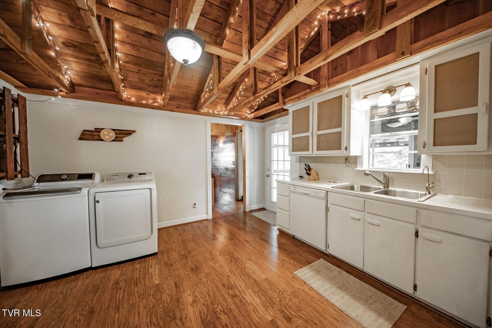 2975 Arch Rd, Cosby, Tennessee image 10