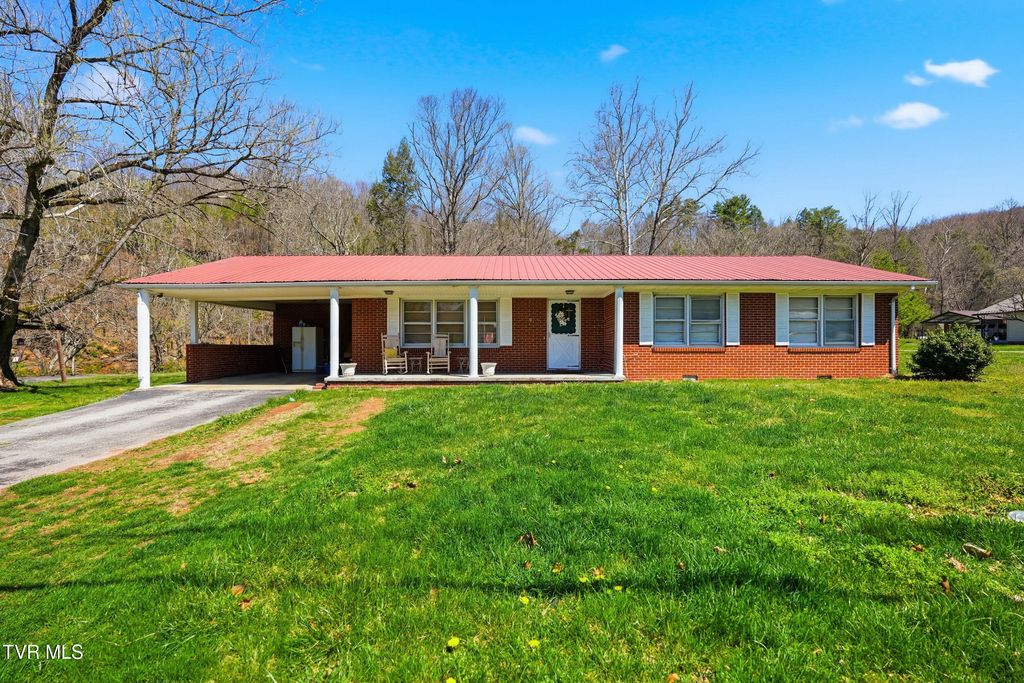Photo of 805 Rock Creek Road, Erwin, TN 37650 (MLS # 9993096)