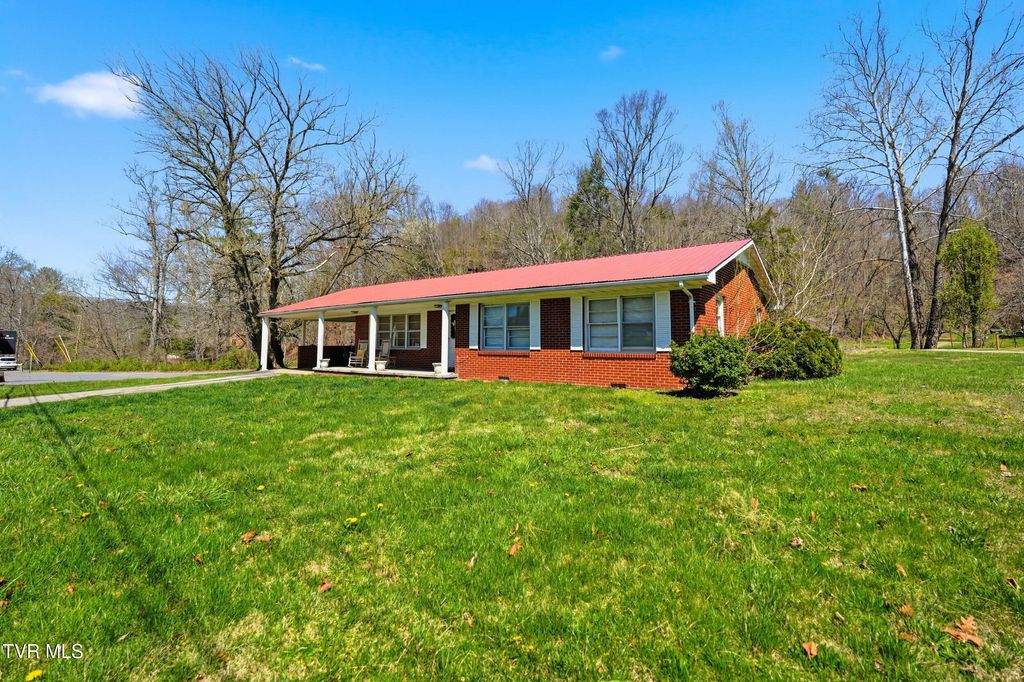 Photo of 805 Rock Creek Road, Erwin, TN 37650 (MLS # 9993096)