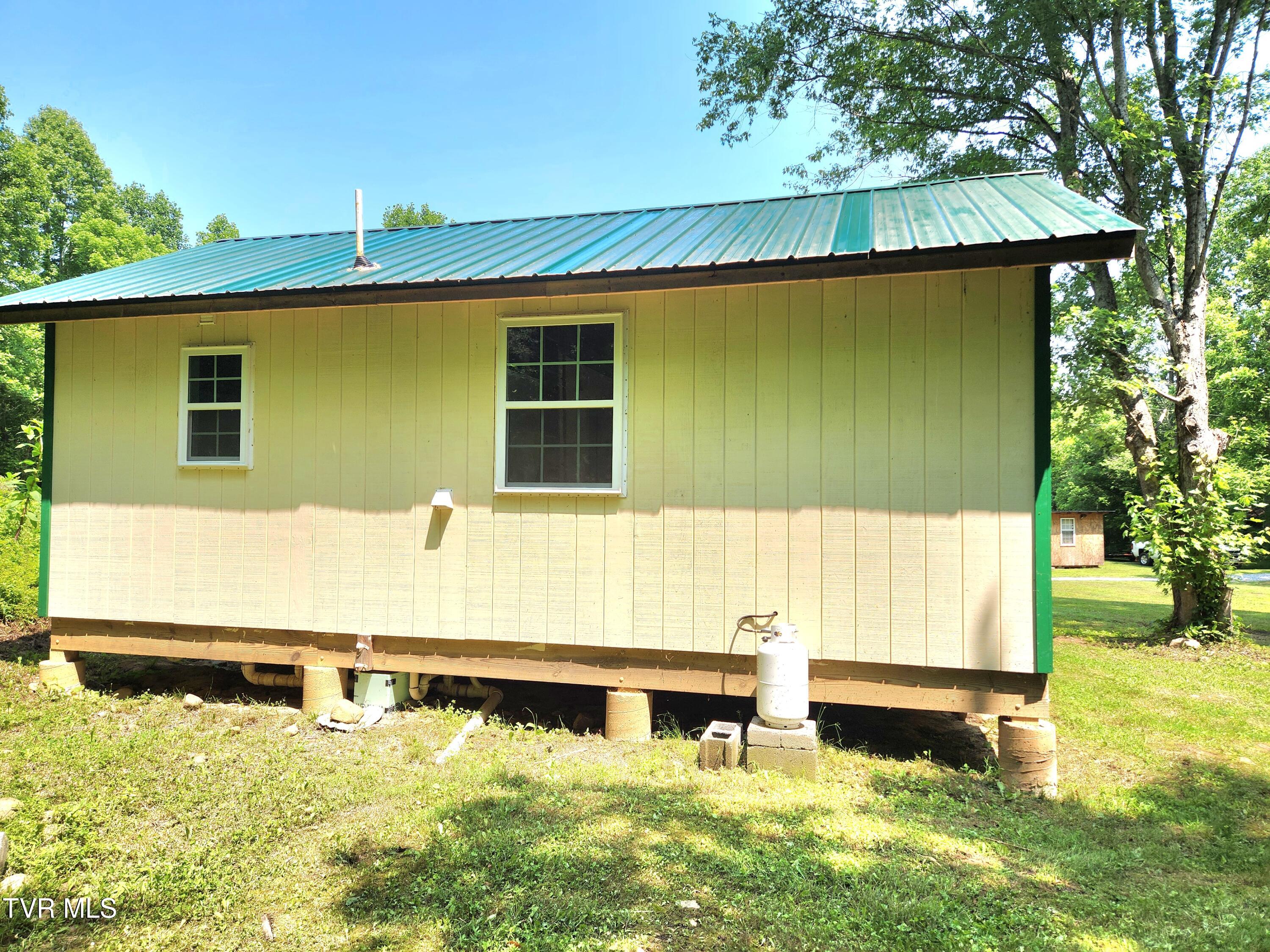 2428 Middle Creek Road, Afton, Tennessee image 4