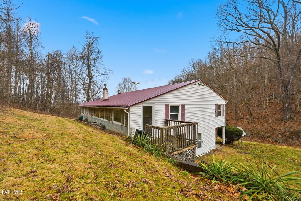 Photo of 16120 Mountain Spring Road, Abingdon, VA 24210 (MLS # 9991809)