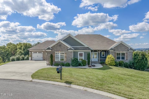 Photo of 1332 Panoramic Vista, Johnson City, TN 37615 (MLS # 10001913)