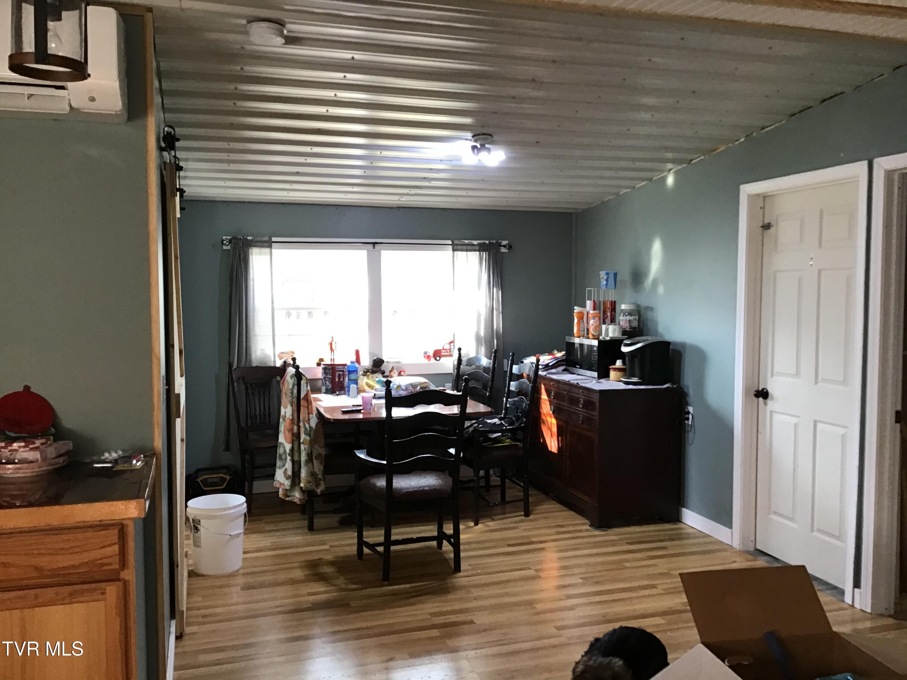 188 Cooney Hollow Road, Jonesville, Virginia image 33