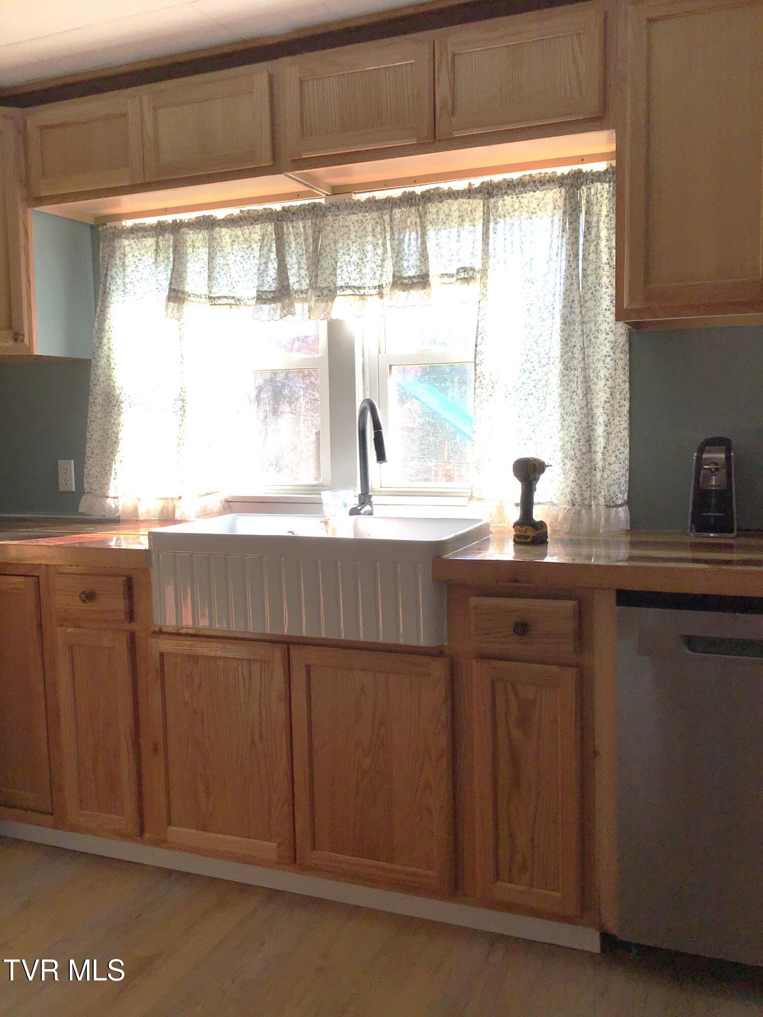 188 Cooney Hollow Road, Jonesville, Virginia image 31