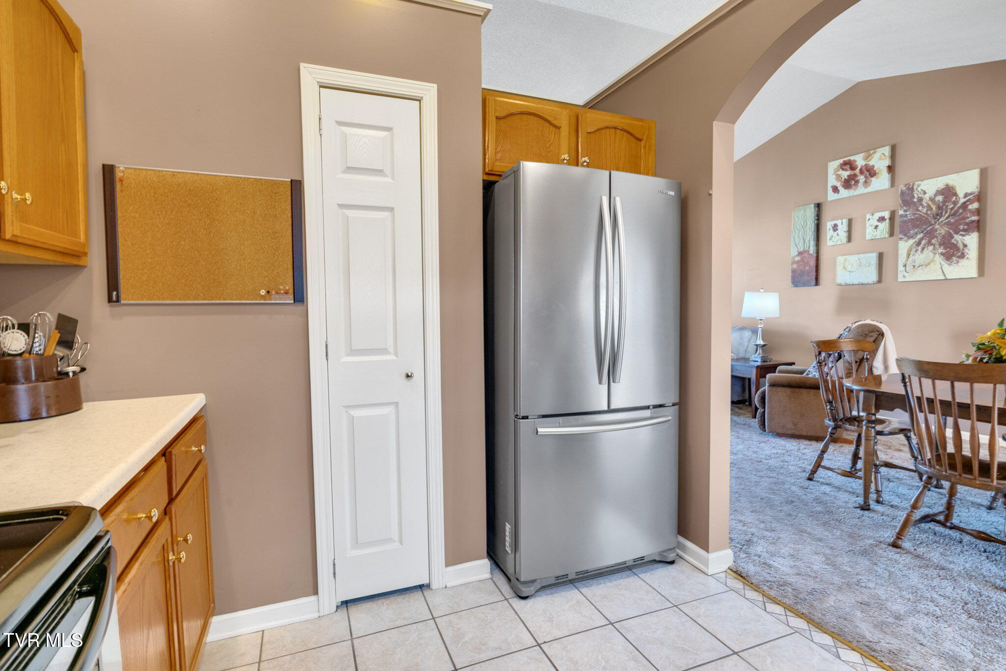 Bristol, Virginia 24202, United States, 3 Bedrooms Bedrooms, ,2 BathroomsBathrooms,Residential,Pending,184046