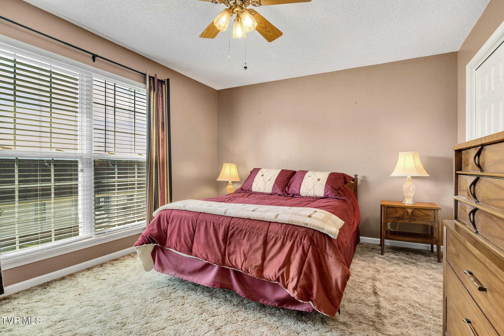 Bristol, Virginia 24202, United States, 3 Bedrooms Bedrooms, ,2 BathroomsBathrooms,Residential,Pending,184046