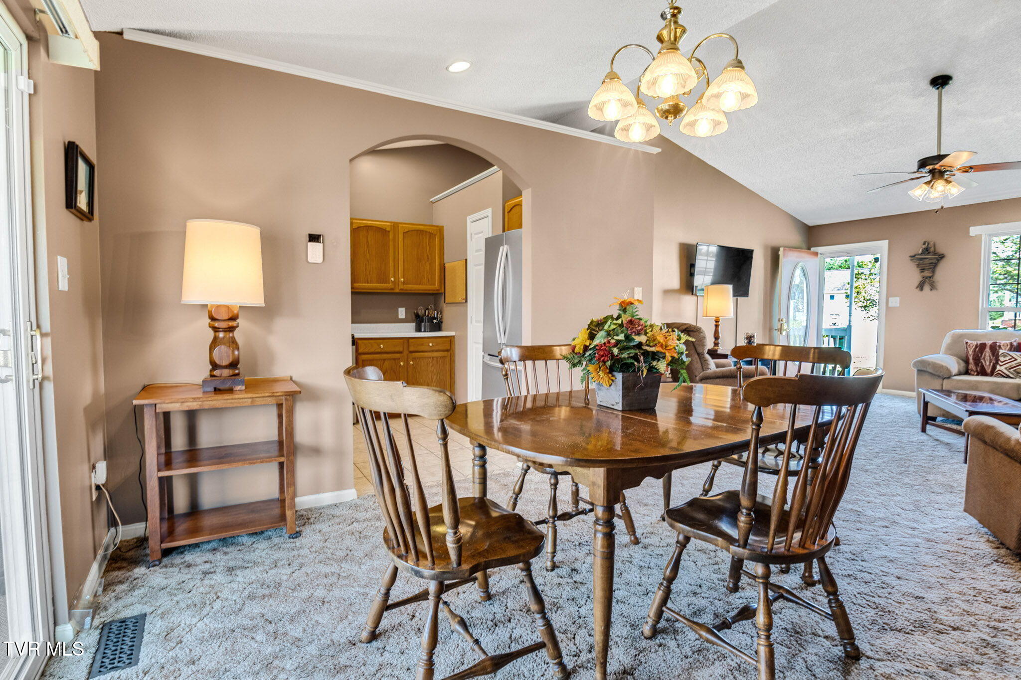 Bristol, Virginia 24202, United States, 3 Bedrooms Bedrooms, ,2 BathroomsBathrooms,Residential,Pending,184046