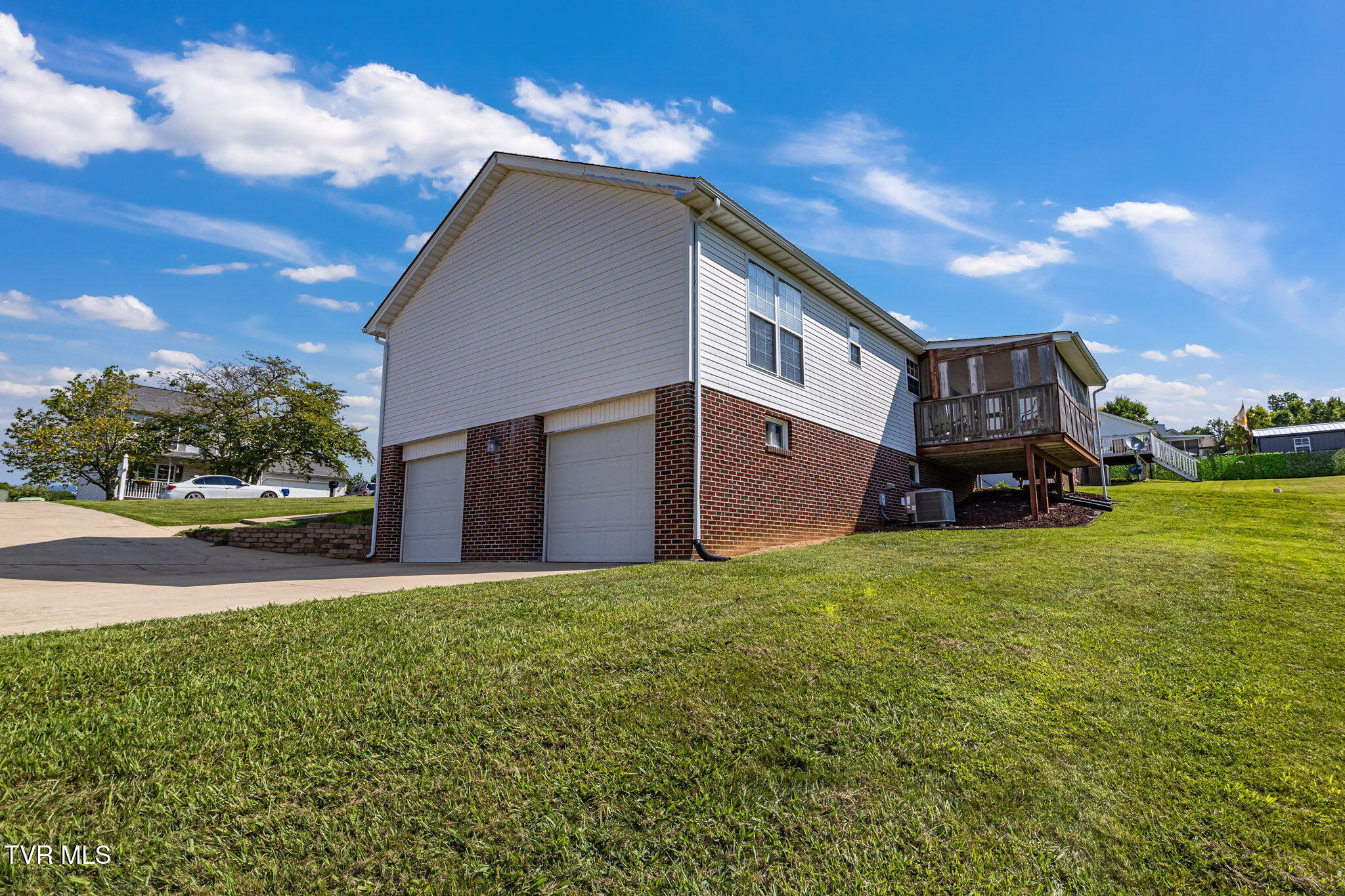 Bristol, Virginia 24202, United States, 3 Bedrooms Bedrooms, ,2 BathroomsBathrooms,Residential,Pending,184046