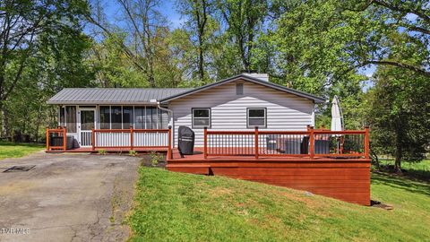 Photo of 241 Summer Sound Road, Piney Flats, TN 37686 (MLS # 9994715)
