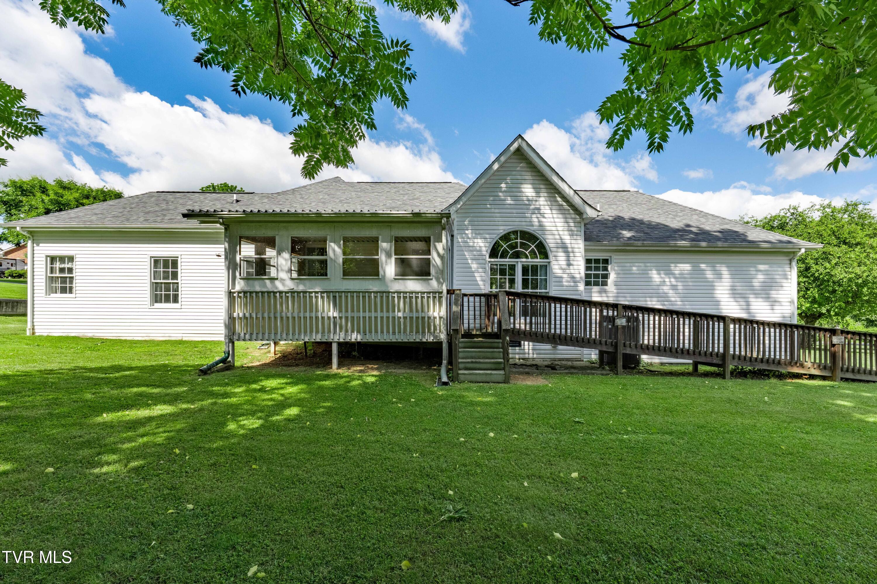 4006 Navaho Drive, Johnson City, Tennessee image 37