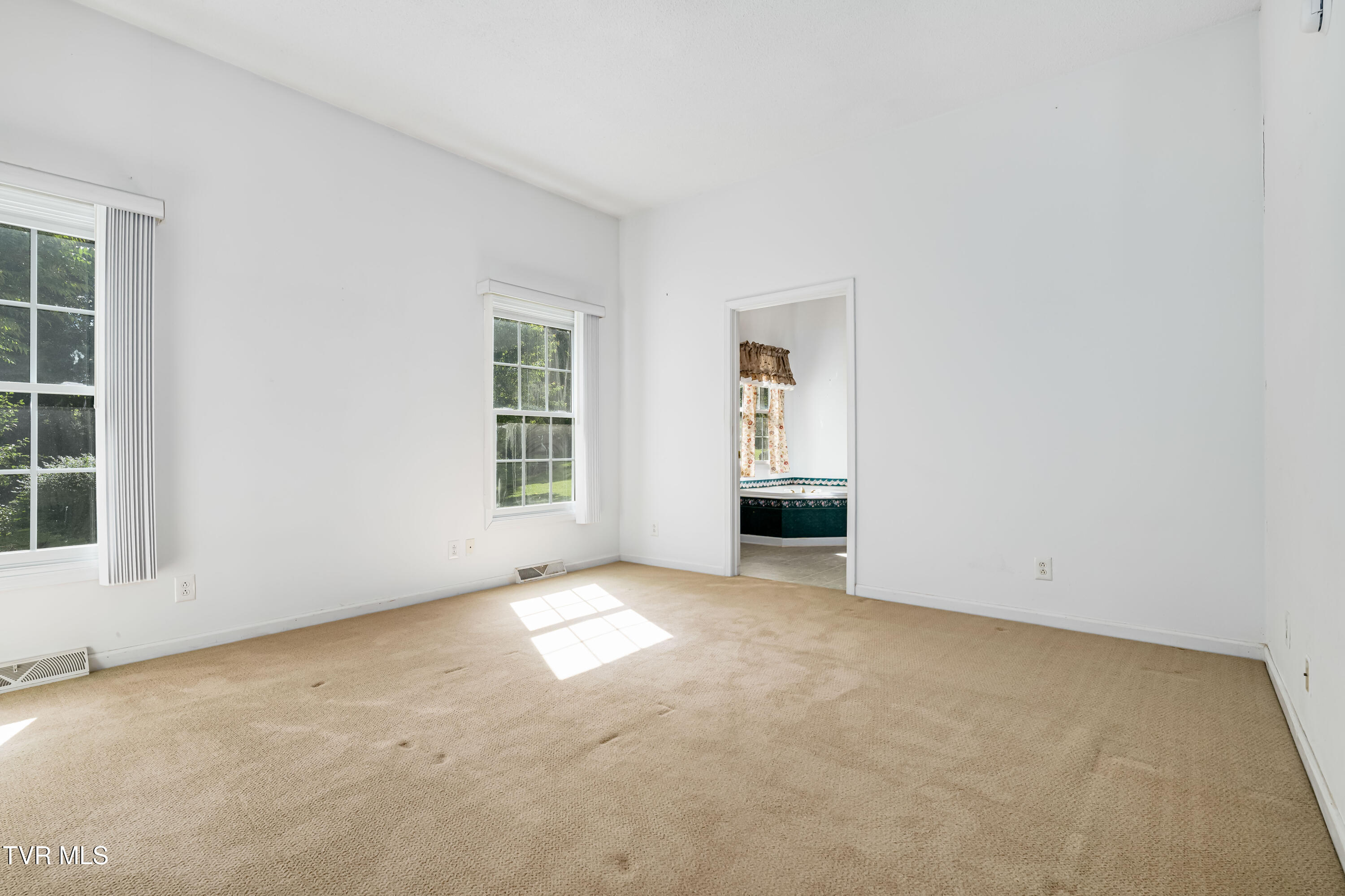 4006 Navaho Drive, Johnson City, Tennessee image 20