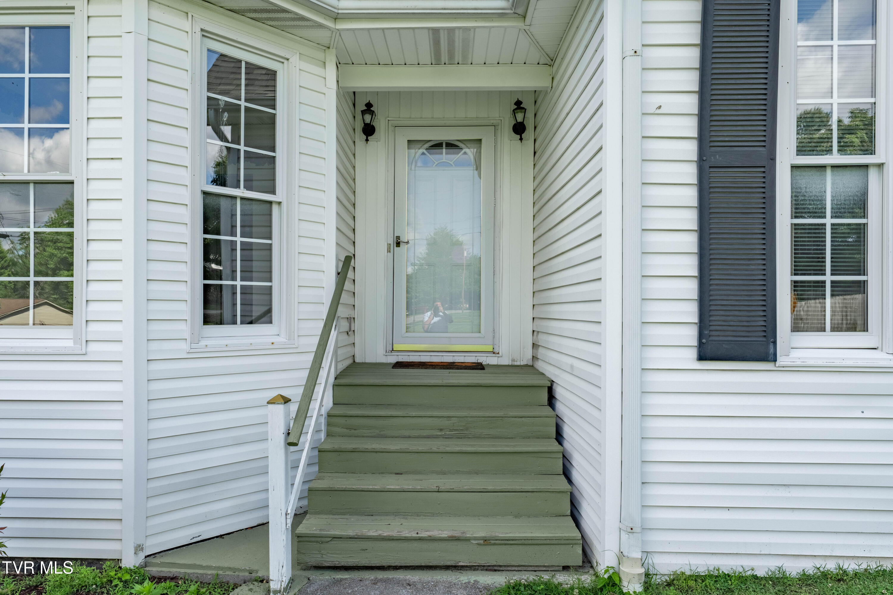 4006 Navaho Drive, Johnson City, Tennessee image 6