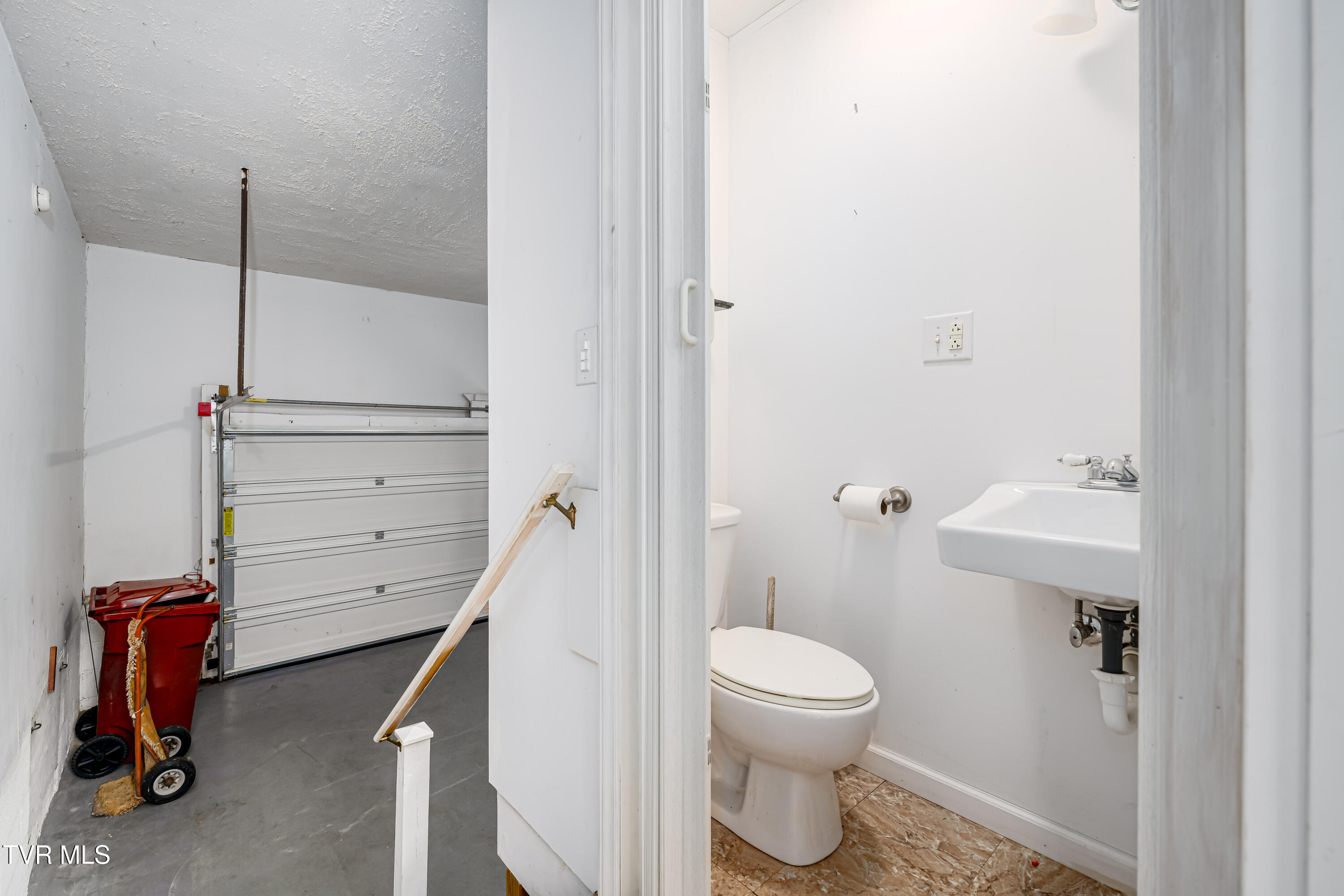4006 Navaho Drive, Johnson City, Tennessee image 31