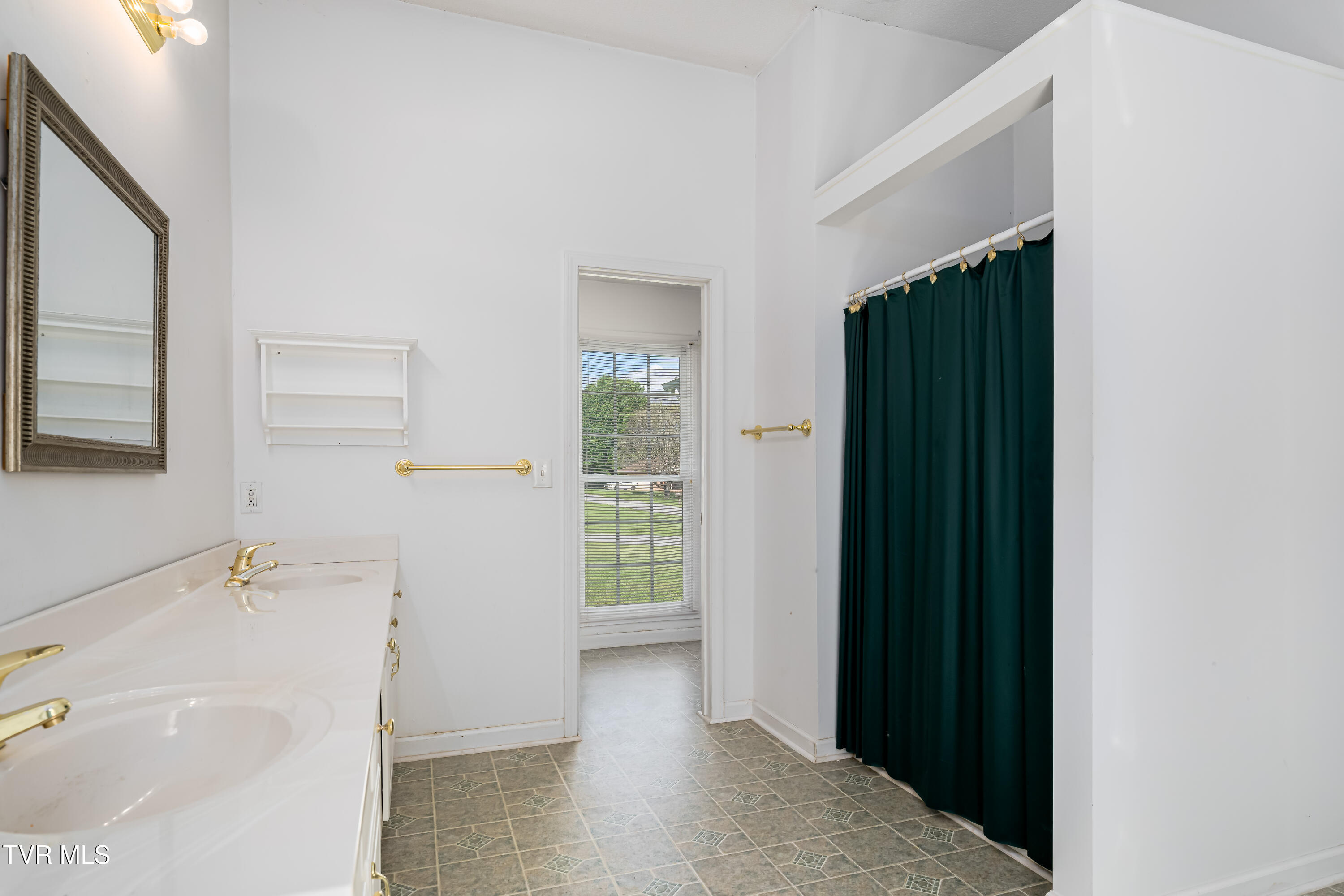 4006 Navaho Drive, Johnson City, Tennessee image 23
