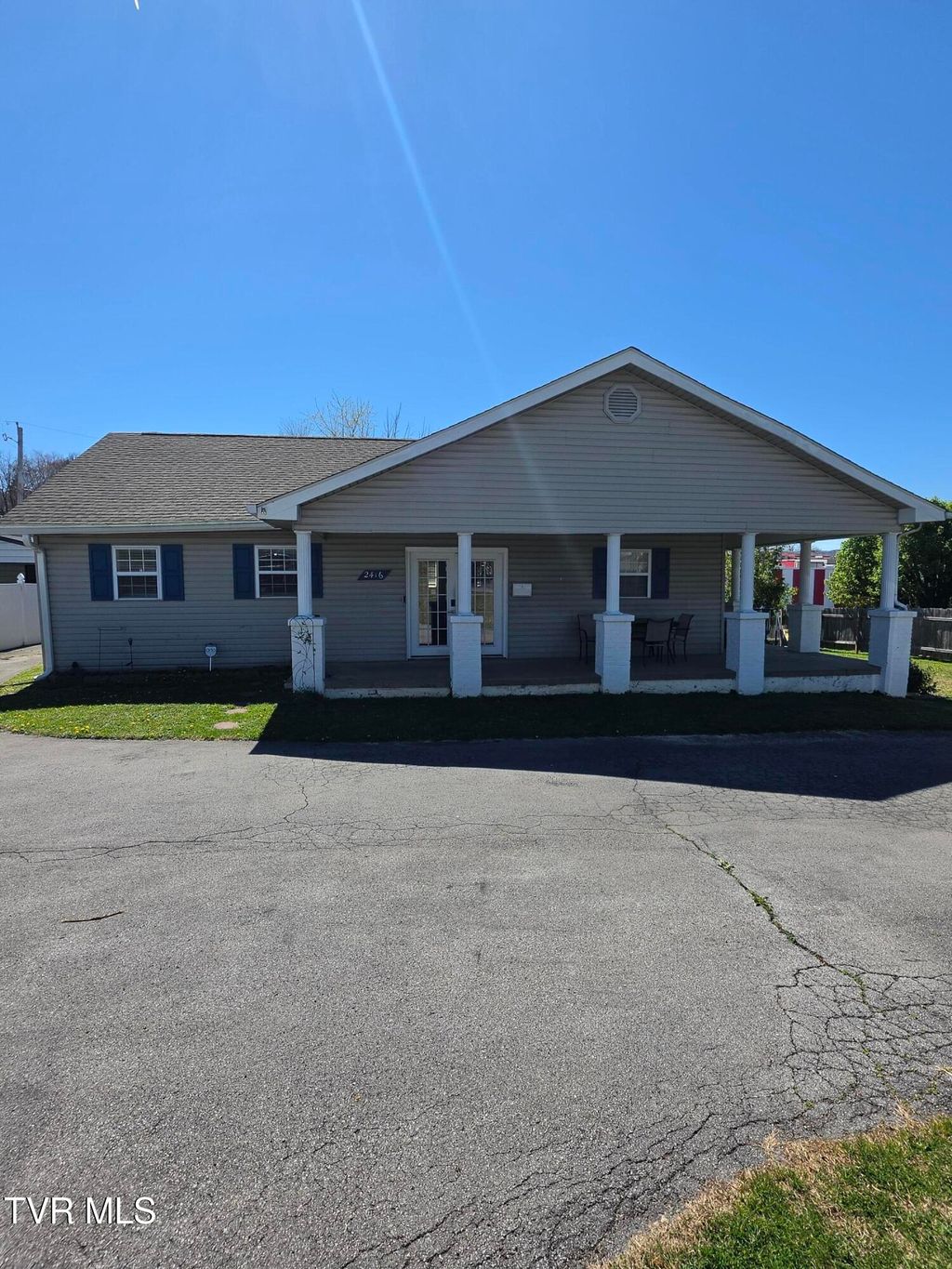 Photo of 2416 Nathan Street, Kingsport, TN 37664 (MLS # 9993014)