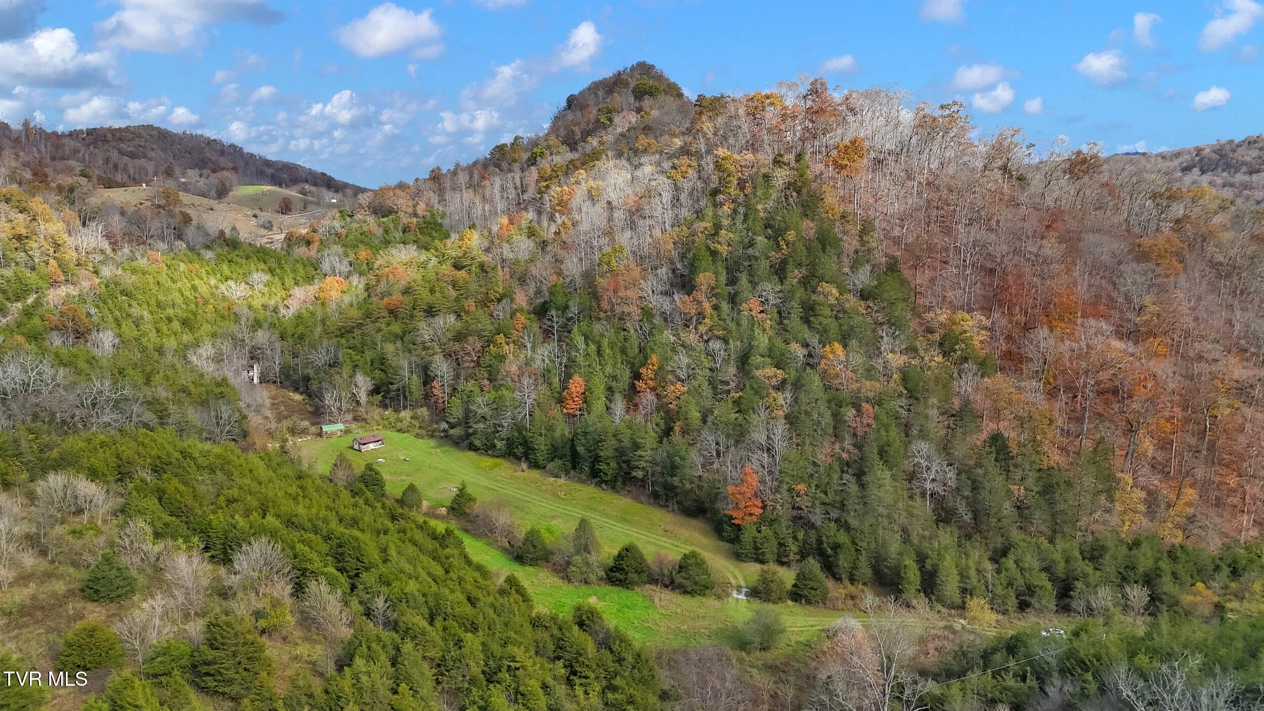 8272 Anglers Way Road