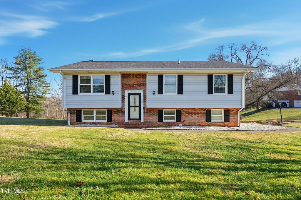 Photo of 2660 Warren Drive Drive, Saint Paul, VA 24283 (MLS # 9990129)