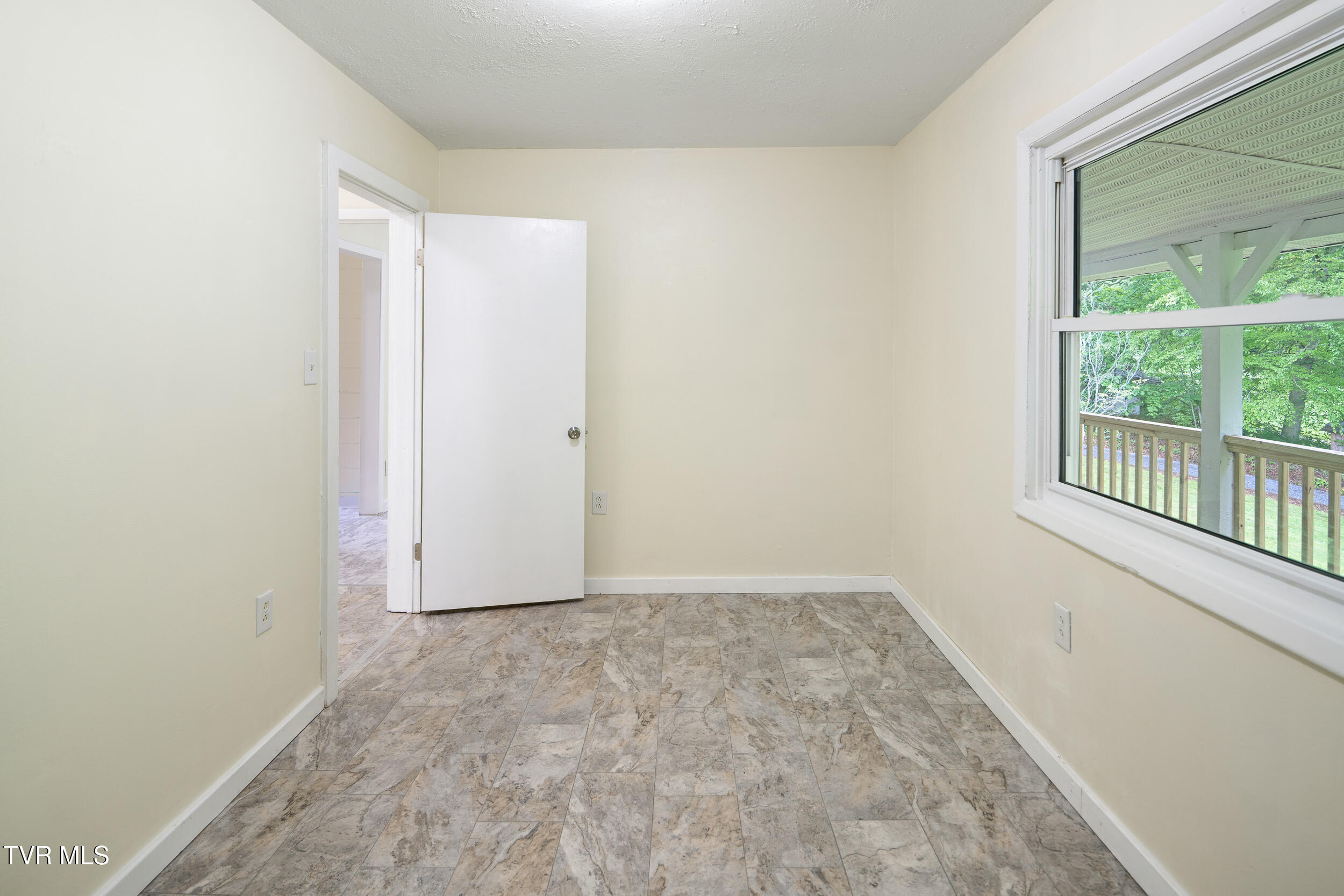 1227 Poga Road, Butler, Tennessee image 10