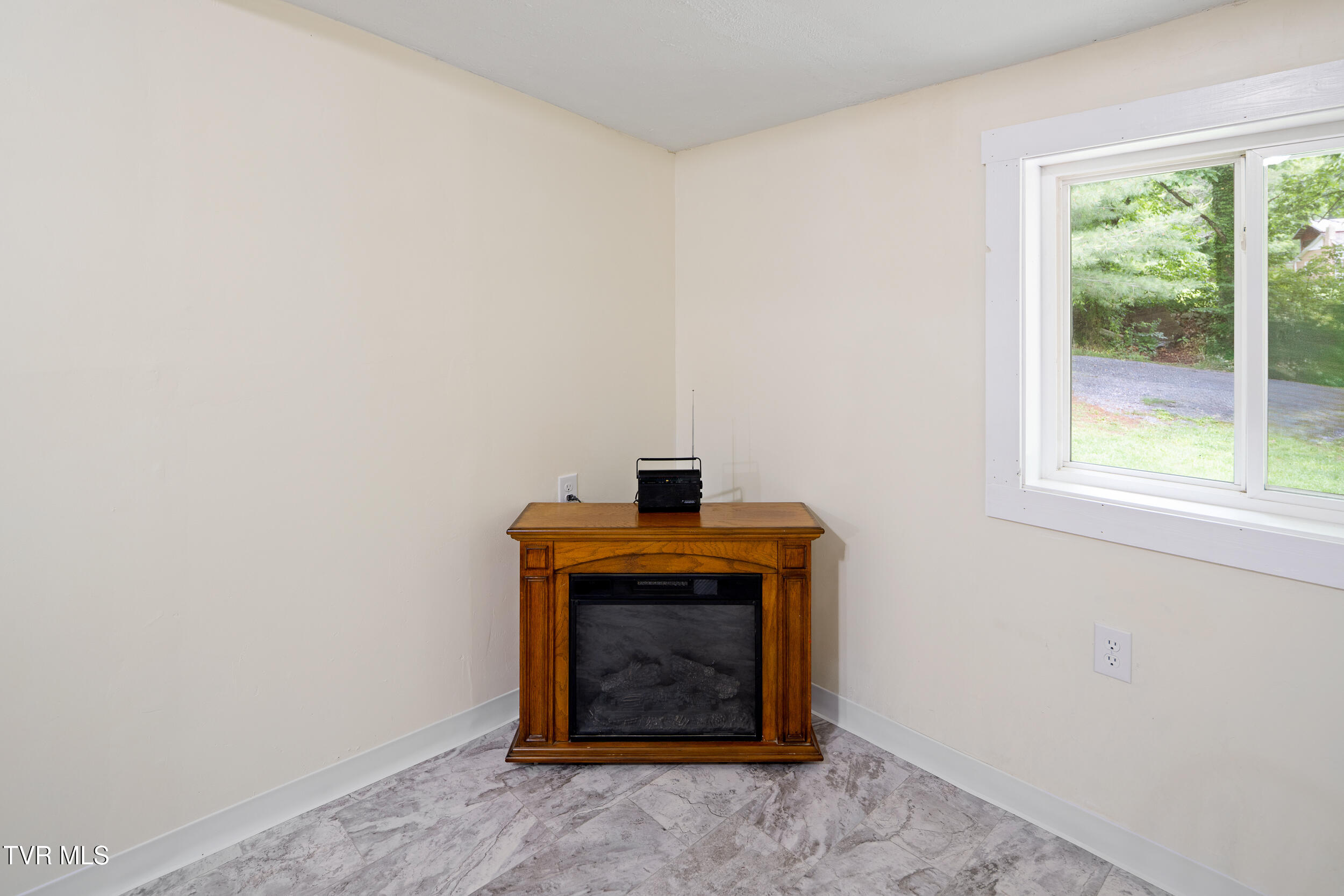 1227 Poga Road, Butler, Tennessee image 21