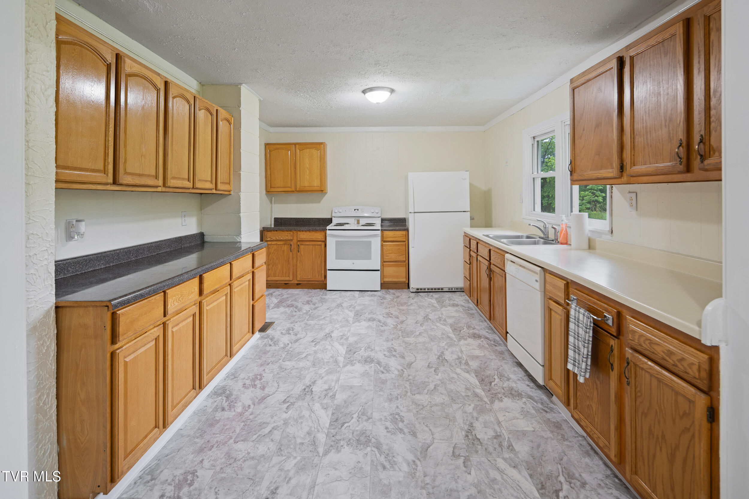 1227 Poga Road, Butler, Tennessee image 6
