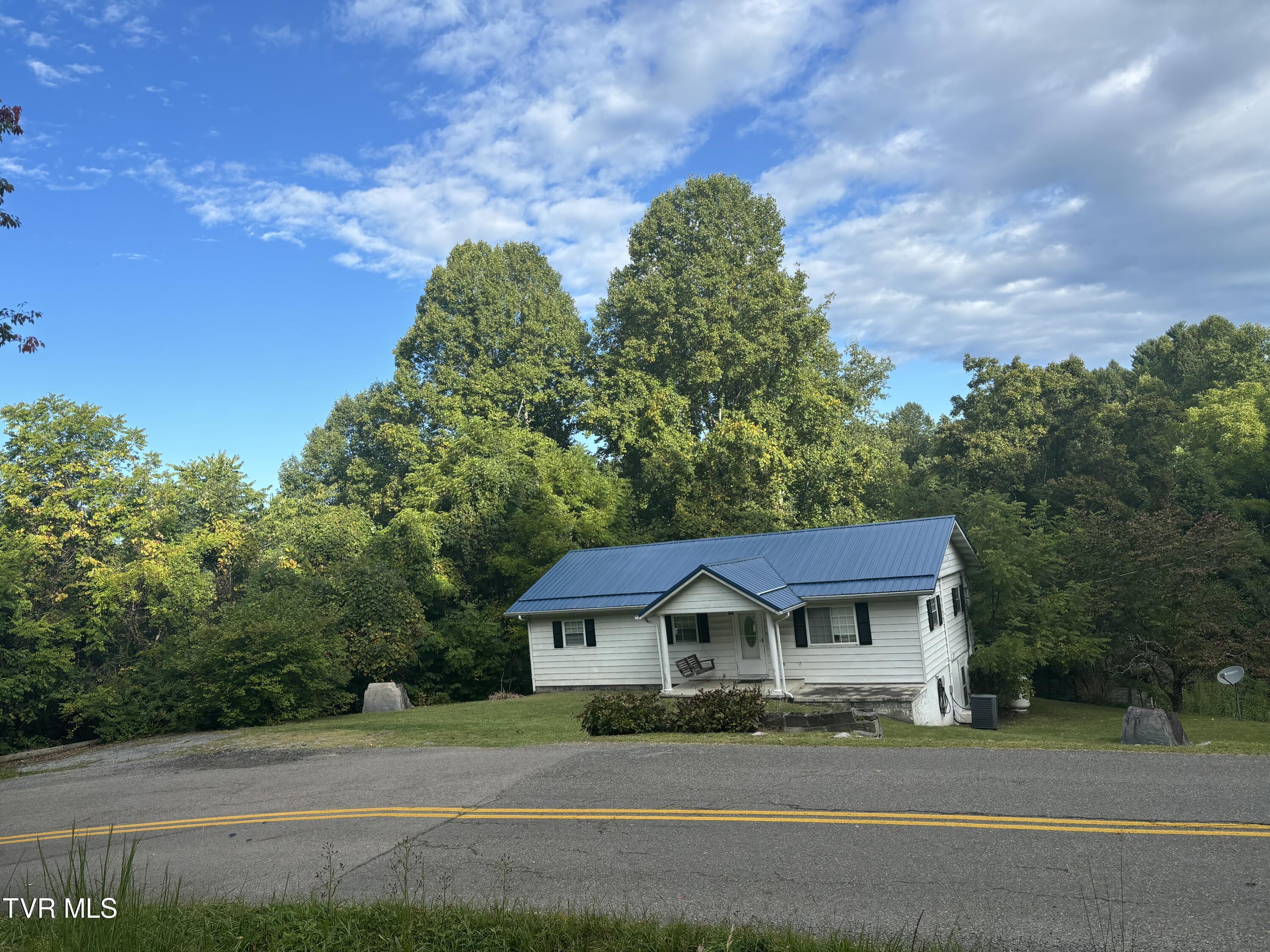 9976 Dc Caney Ridge Road, Coeburn, Virginia image 2