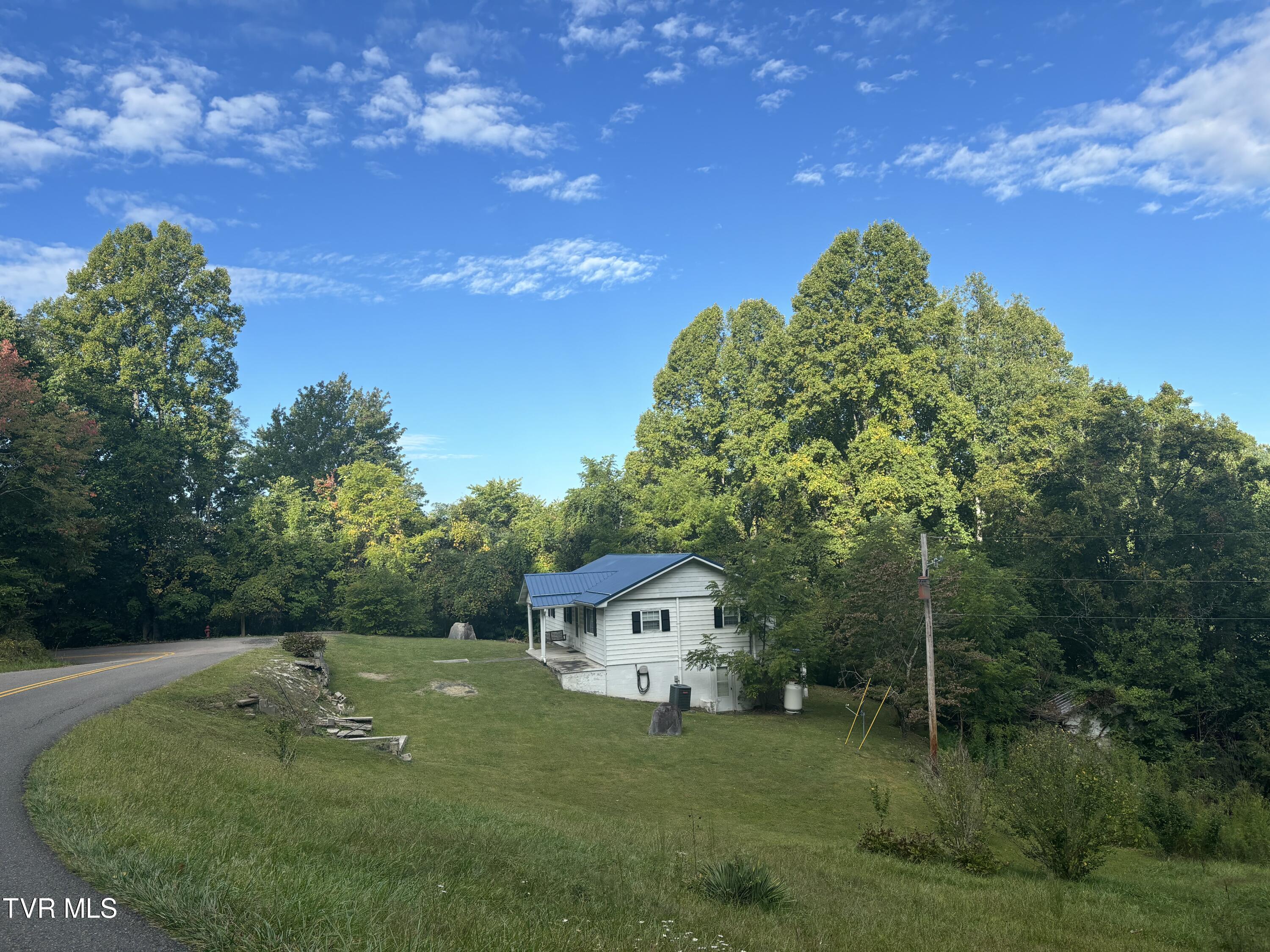 9976 Dc Caney Ridge Road, Coeburn, Virginia image 3