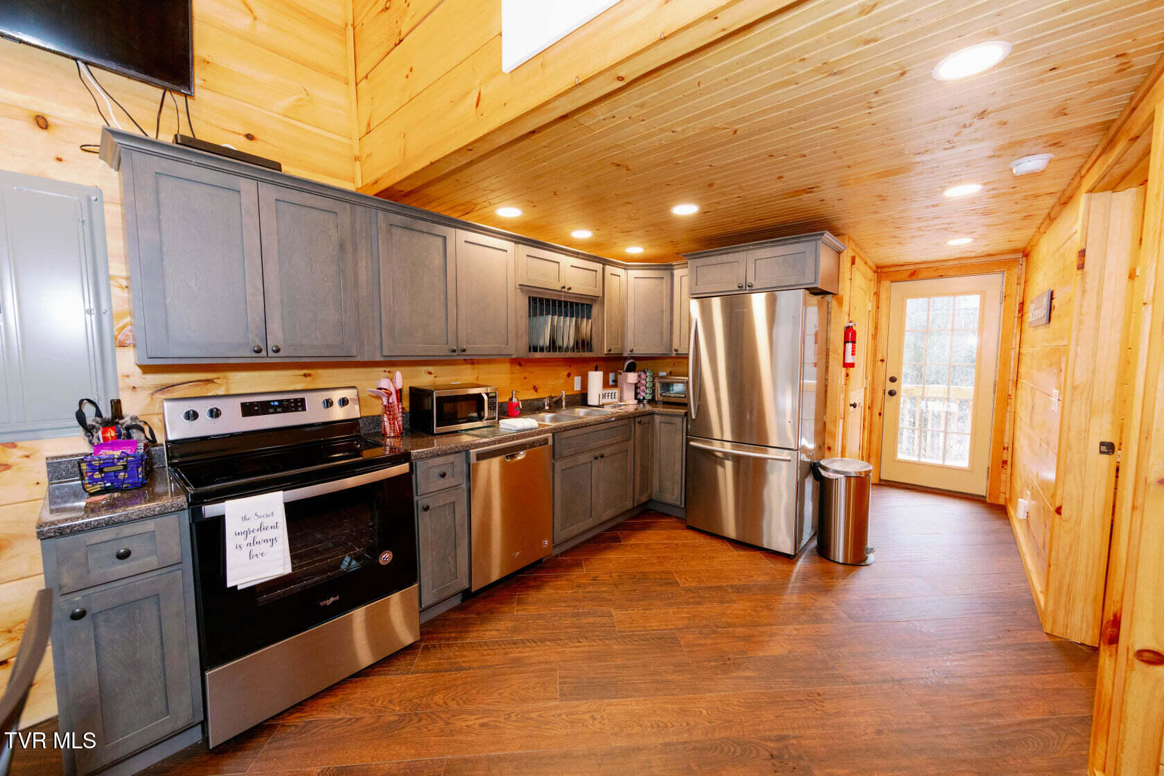 154 State Highway 143, Roan Mountain, Tennessee image 48