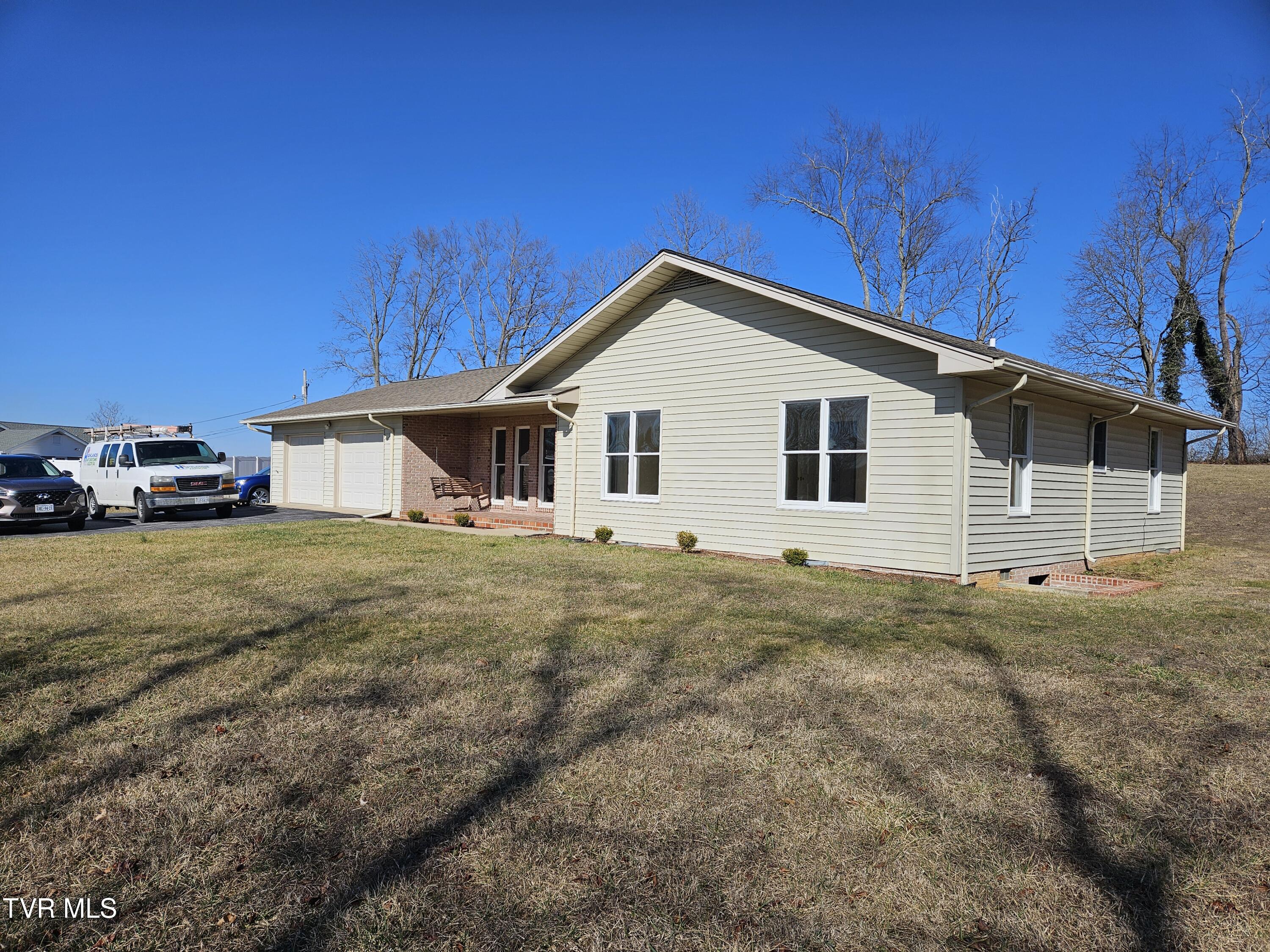 19475 Pleasant View Drive, Abingdon, Virginia image 2