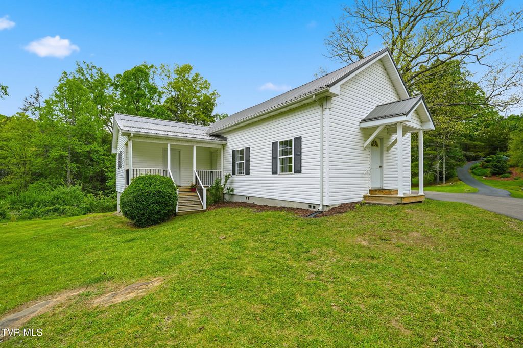 Photo of 6203 Laurel Grove Road, Norton, VA 24273 (MLS # 9995473)