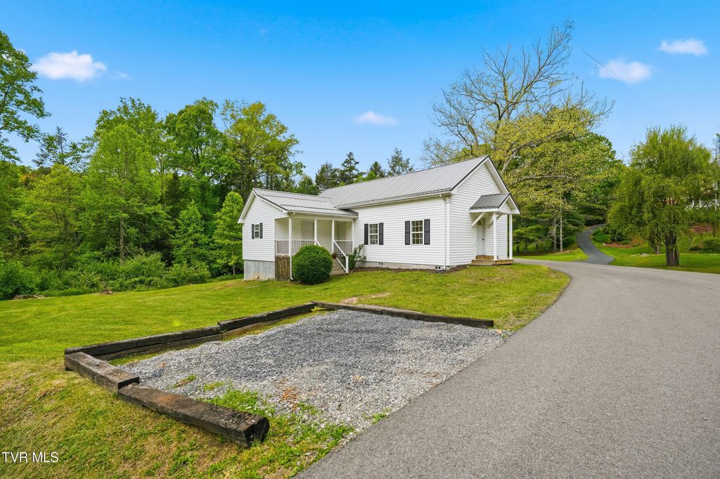 Photo of 6203 Laurel Grove Road, Norton, VA 24273 (MLS # 9995473)