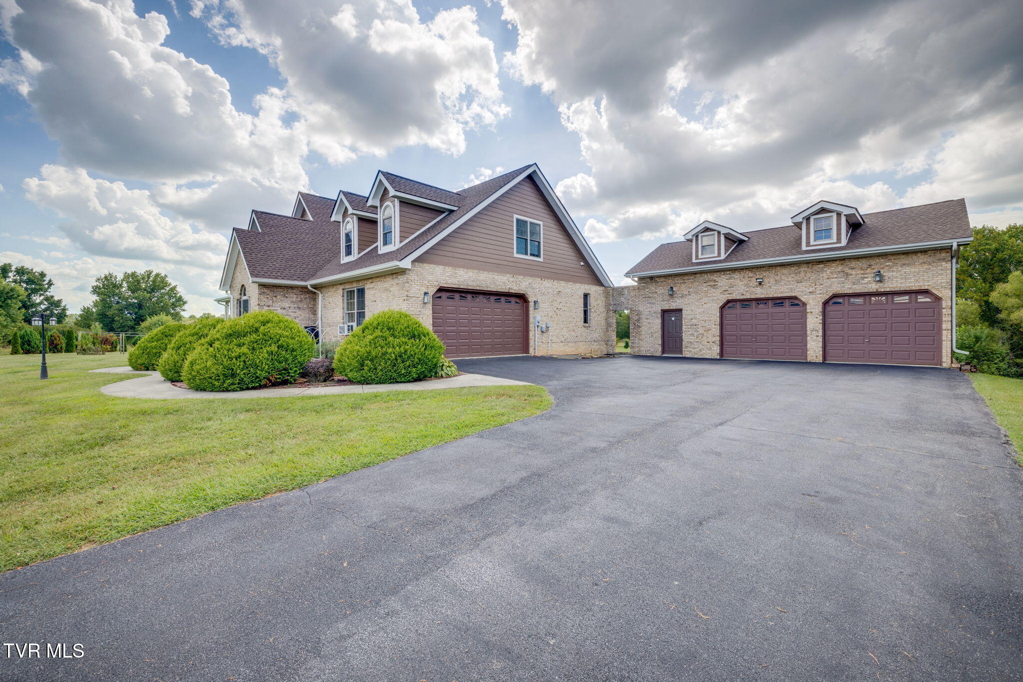 671 Old Embreeville Road