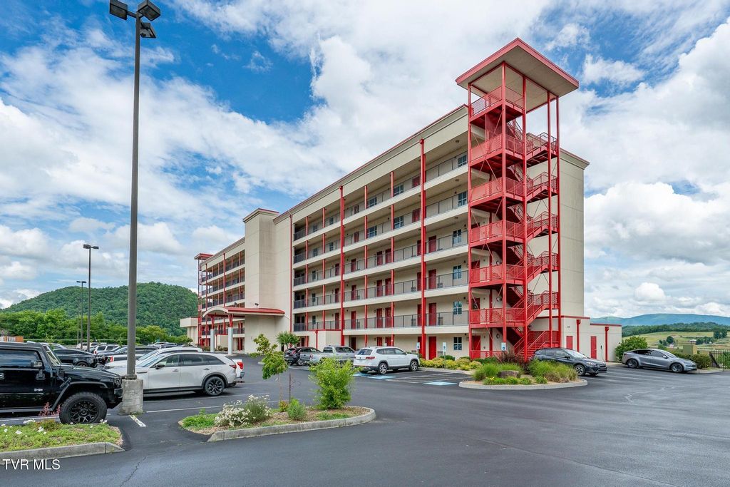 Photo of 210 Raceday Center Drive #1602, Bristol, TN 37620 (MLS # 9995948)