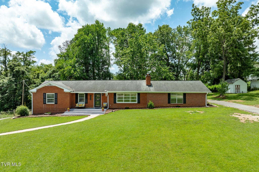 Photo of 4432 Old Lowland Road, Morristown, TN 37813 (MLS # 9998522)