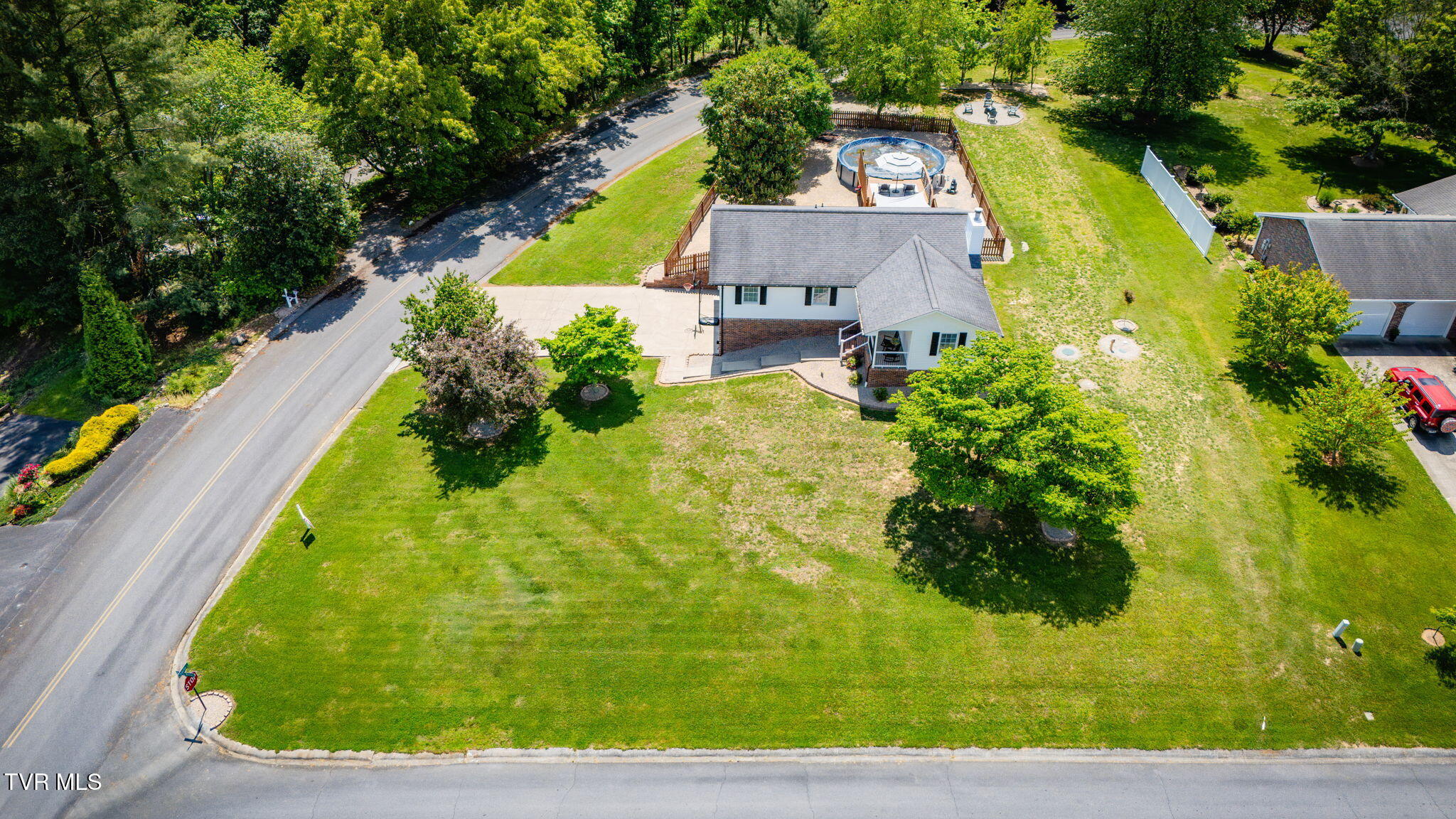 237 Charlie Avenue, Piney Flats, Tennessee image 32
