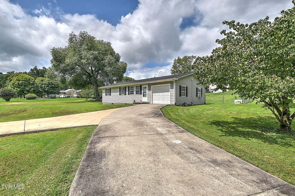 Photo of 4051 Tennessee 126 Pkwy, Blountville, TN 37617 (MLS # 9999897)