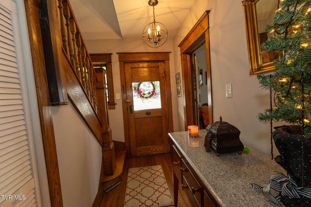 Photo of 615 Holston Avenue, Bristol, TN 37620 (MLS # 9995660)