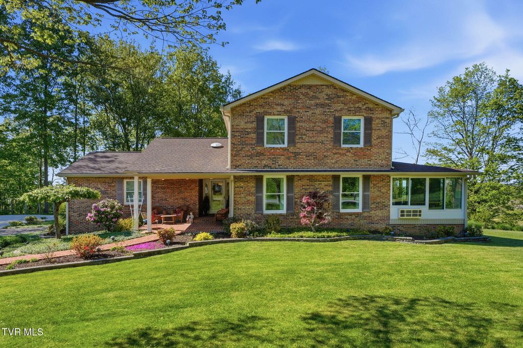 Photo of 308 Scenic Drive, Lebanon, VA 24266 (MLS # 9994922)