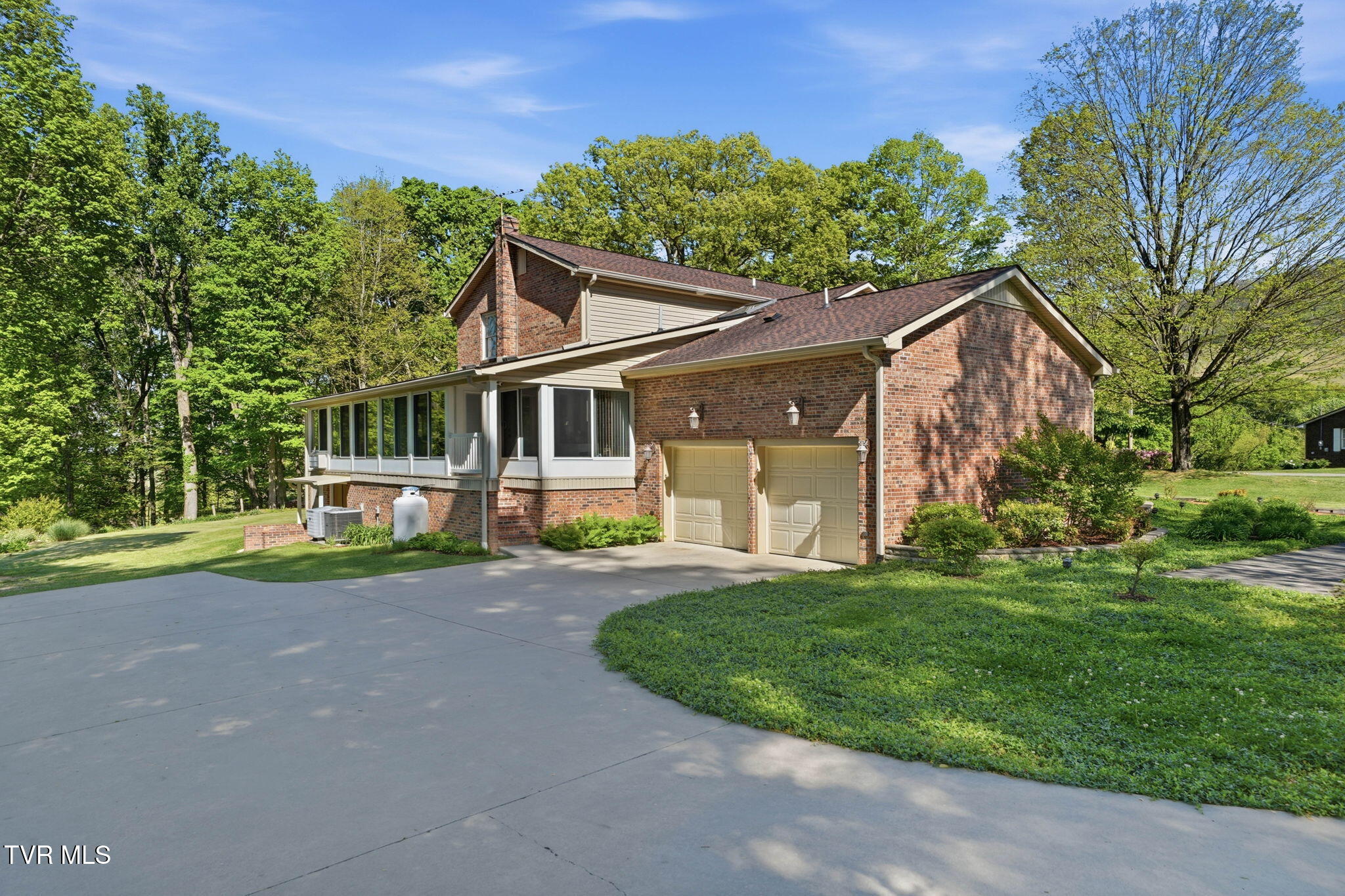 308 Scenic Drive