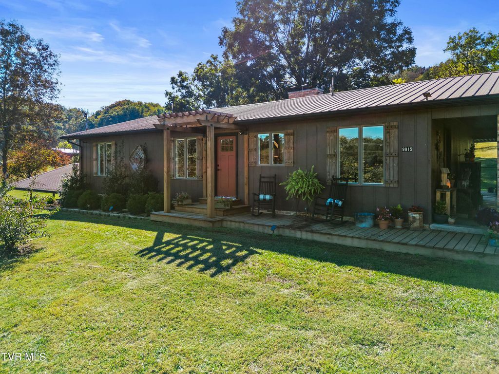 Photo of 9915 Warrensburg Road, Mosheim, TN 37818 (MLS # 9988927)