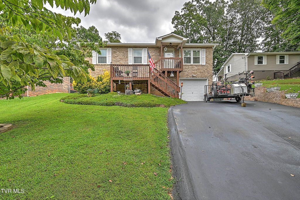 Photo of 170 Village Lane, Gray, TN 37615 (MLS # 9984149)