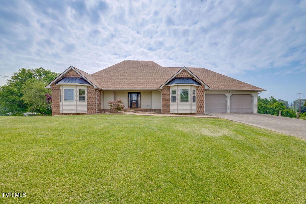 Photo of 229 Ridgecrest Road, Jonesborough, TN 37659 (MLS # 9987830)