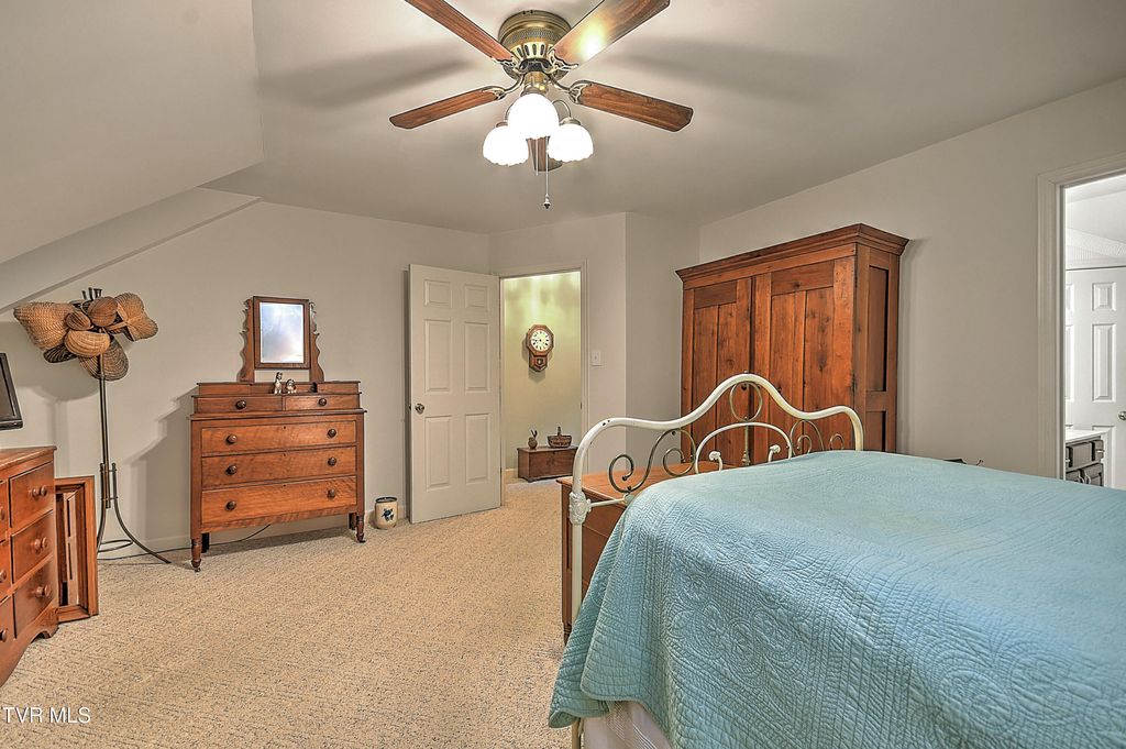 Photo of 2000 Manor Court #2000, Kingsport, TN 37660 (MLS # 9995102)
