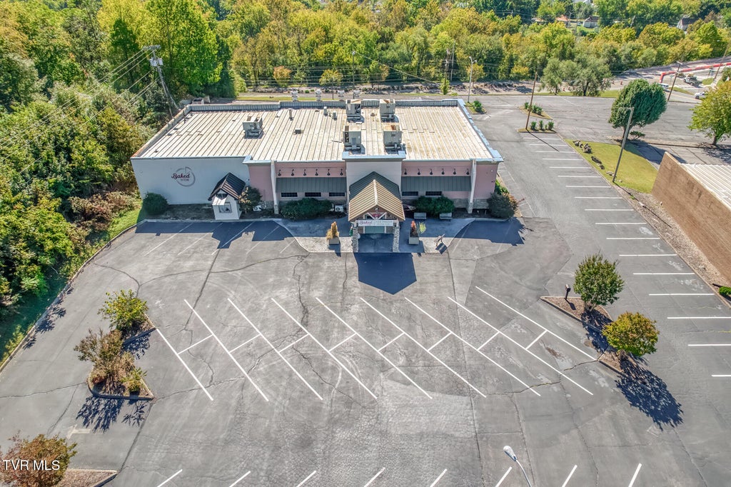 Photo of 417 Stone Drive, Kingsport, TN 37660 (MLS # 10002454)